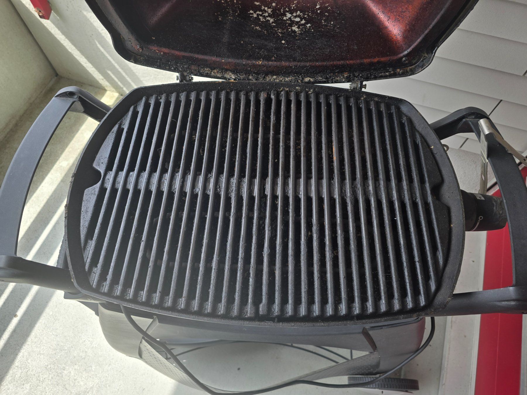 Grills: Elektrogrill Weber Q 140 mit Stand – Gebraucht aus Zug von musikundtechnik 1