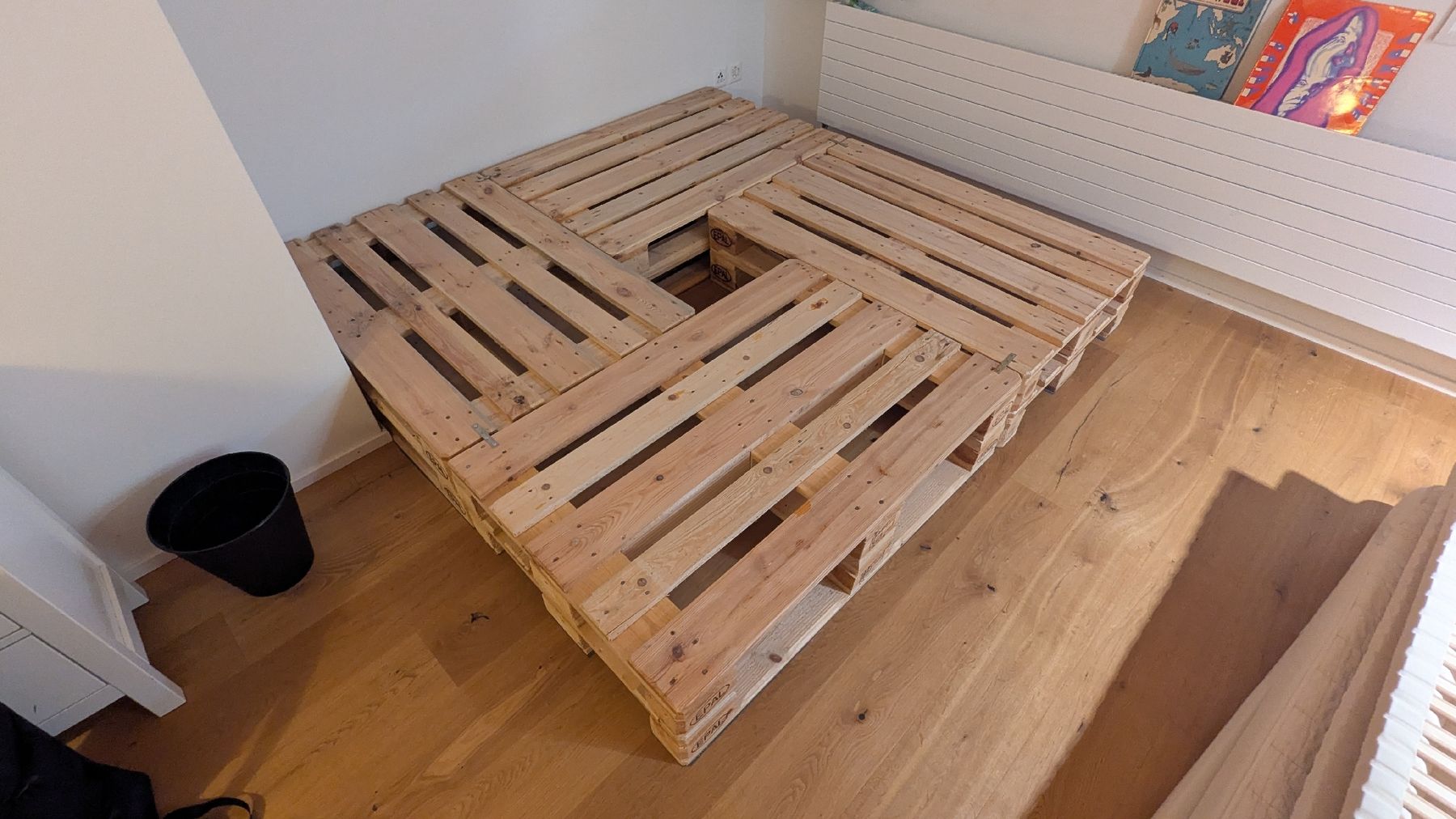 Pallets: Palettenbett 200x200cm – Usato da Fislisbach venduto da alinavanessa 1