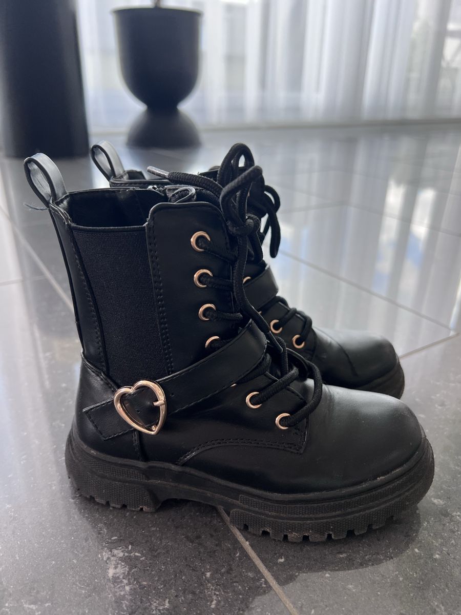 Friboo Scarpe per ragazze: Friboo Stiefel Gr. 29 – Usato da Wil SG venduto da ooMariposaoo