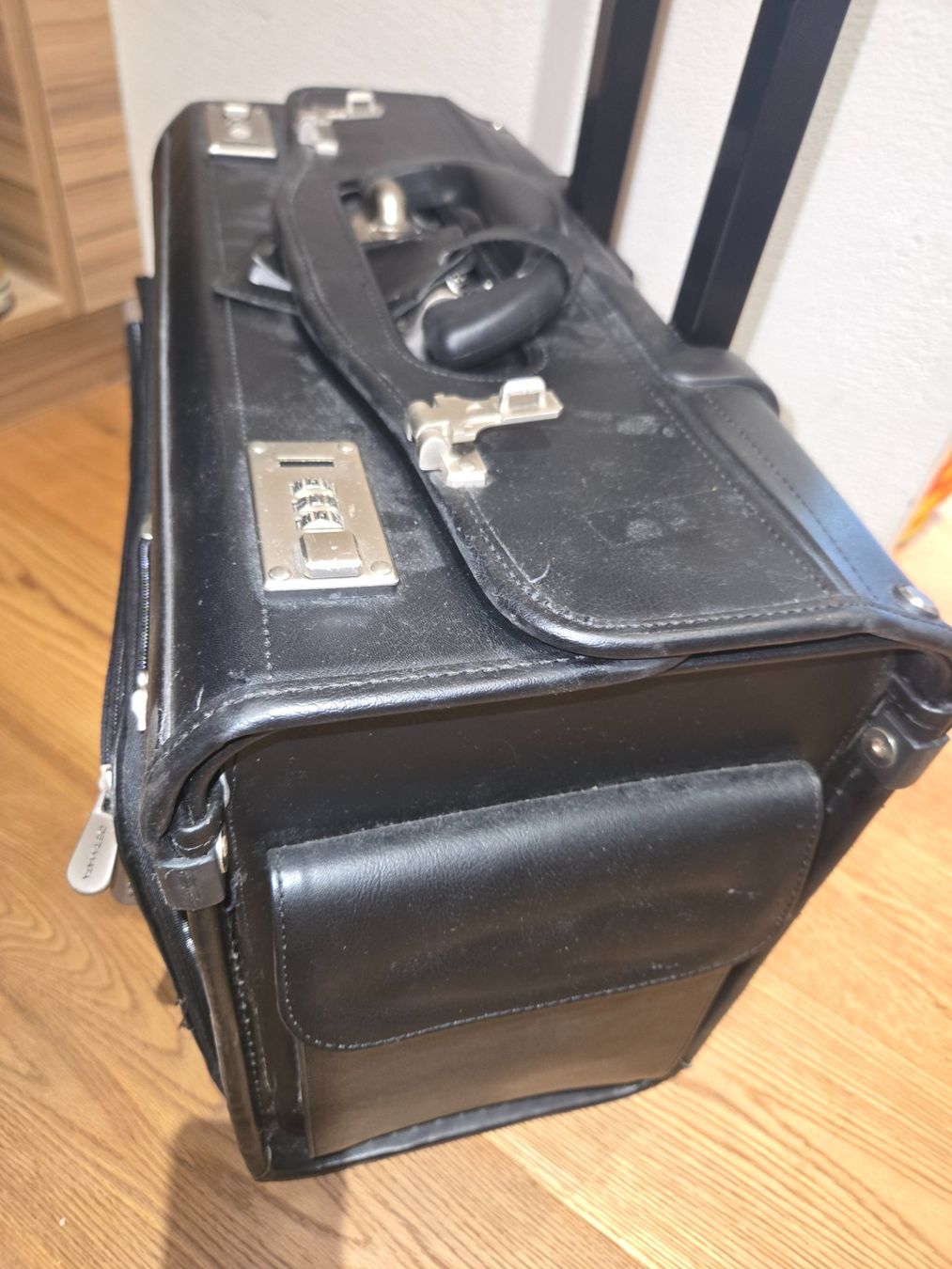 Altro in Aeronautica: DERMATA Piloten Trolley – Usato da Einsiedeln venduto da Pommes_Fritz 3