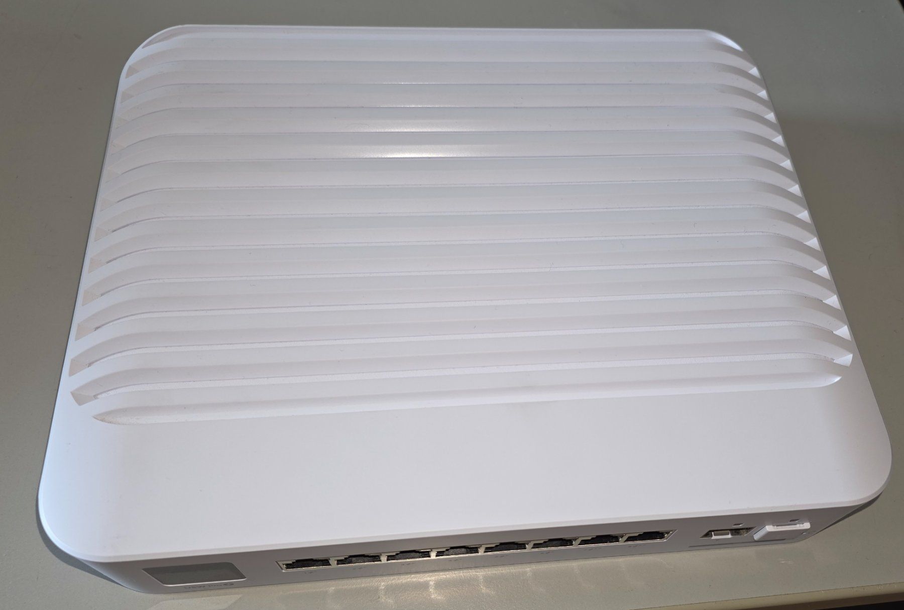 Unifi Modems & Router: Unify USW-Pro-8-POE – Gebraucht aus Amriswil von Csax 4