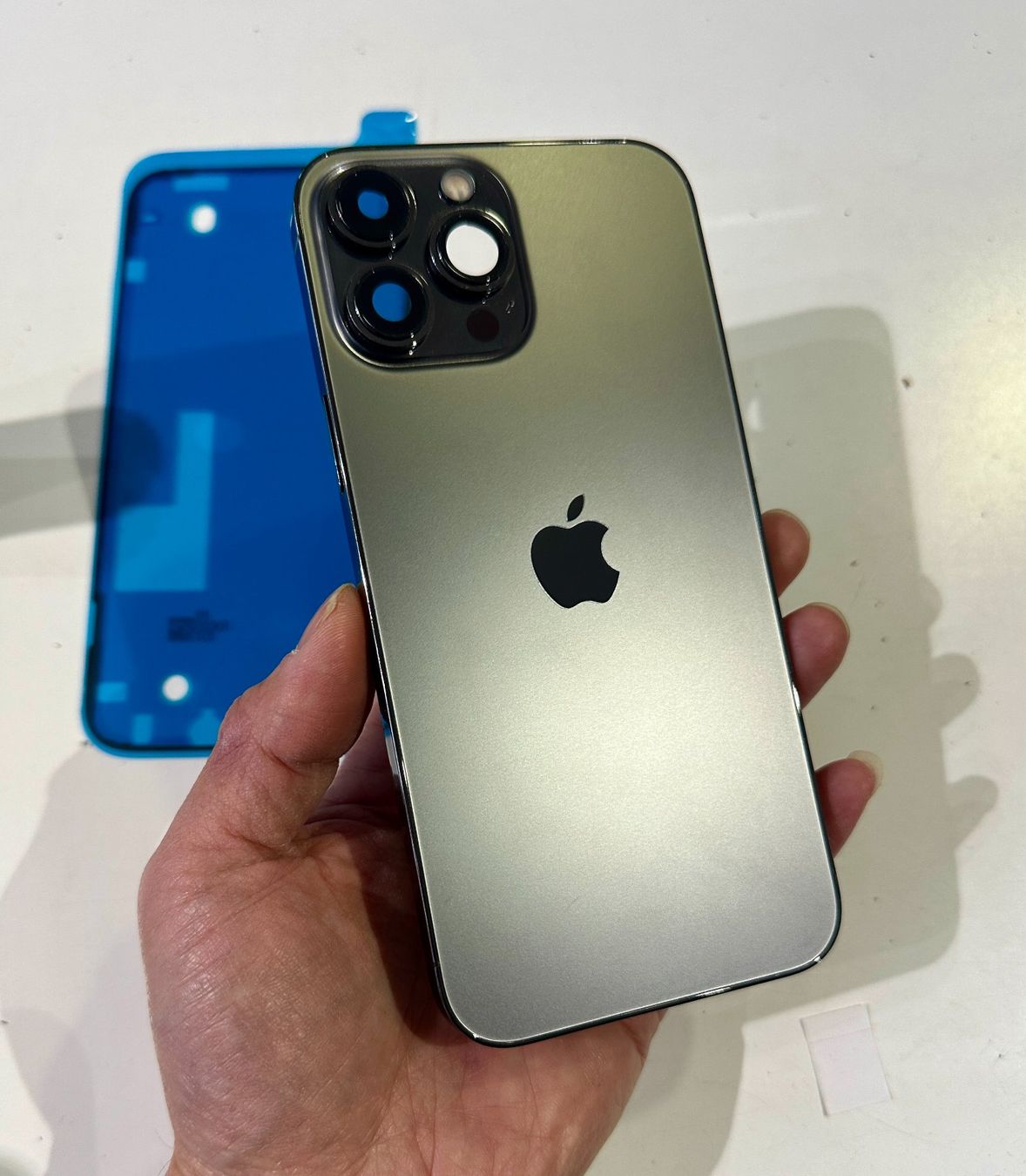 Apple Telefoni cellulari / Smartphones: Châssis vide iPhone 13 Pro Max Graphite (Origine Demonté) – Usato da Morges venduto da DA-repa 1