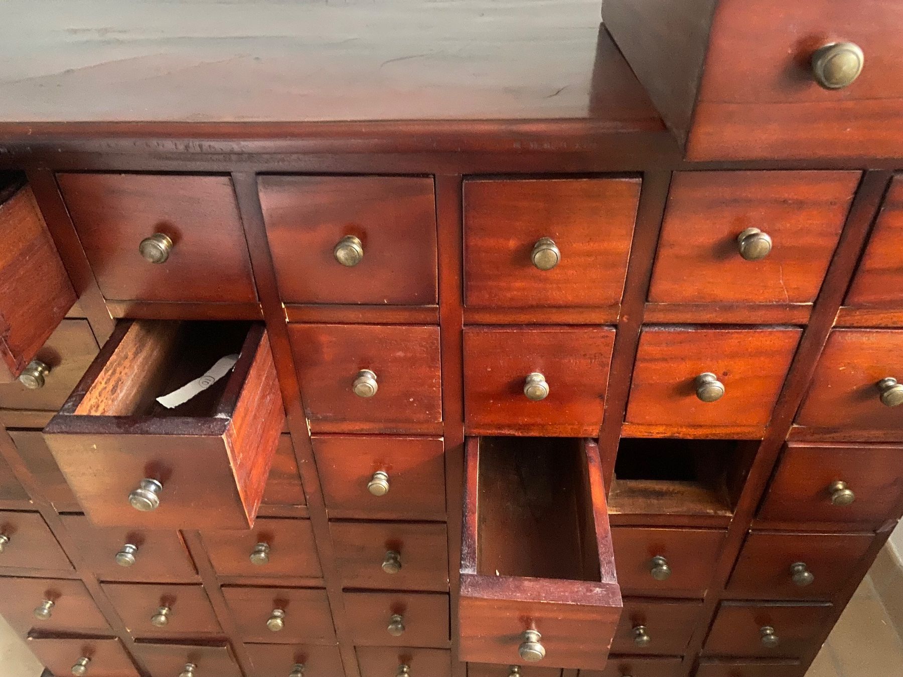 Cassettiere: MEUBLE ORIENTAL A TIROIRS – Usato da Morgins venduto da lio_fgf5 4