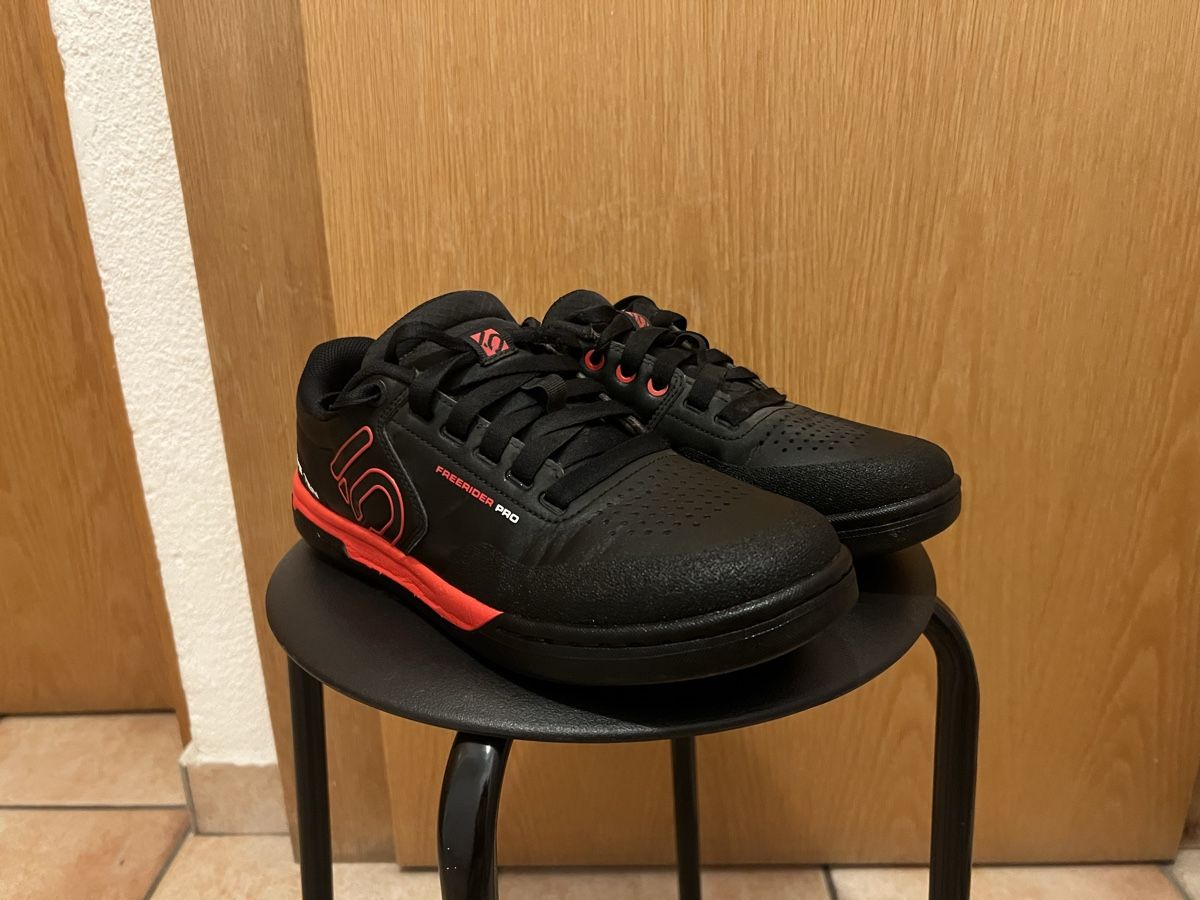 Five Ten Herrenschuhe: Five Ten Freerider Pro - MTB – Gebraucht aus Balerna von Sulmo93.
