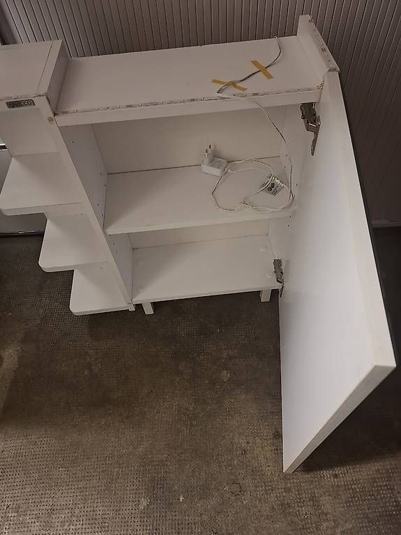 Tavoli da trucco: Schminkschrank – Usato da Münchenstein venduto da Salvis_68 1