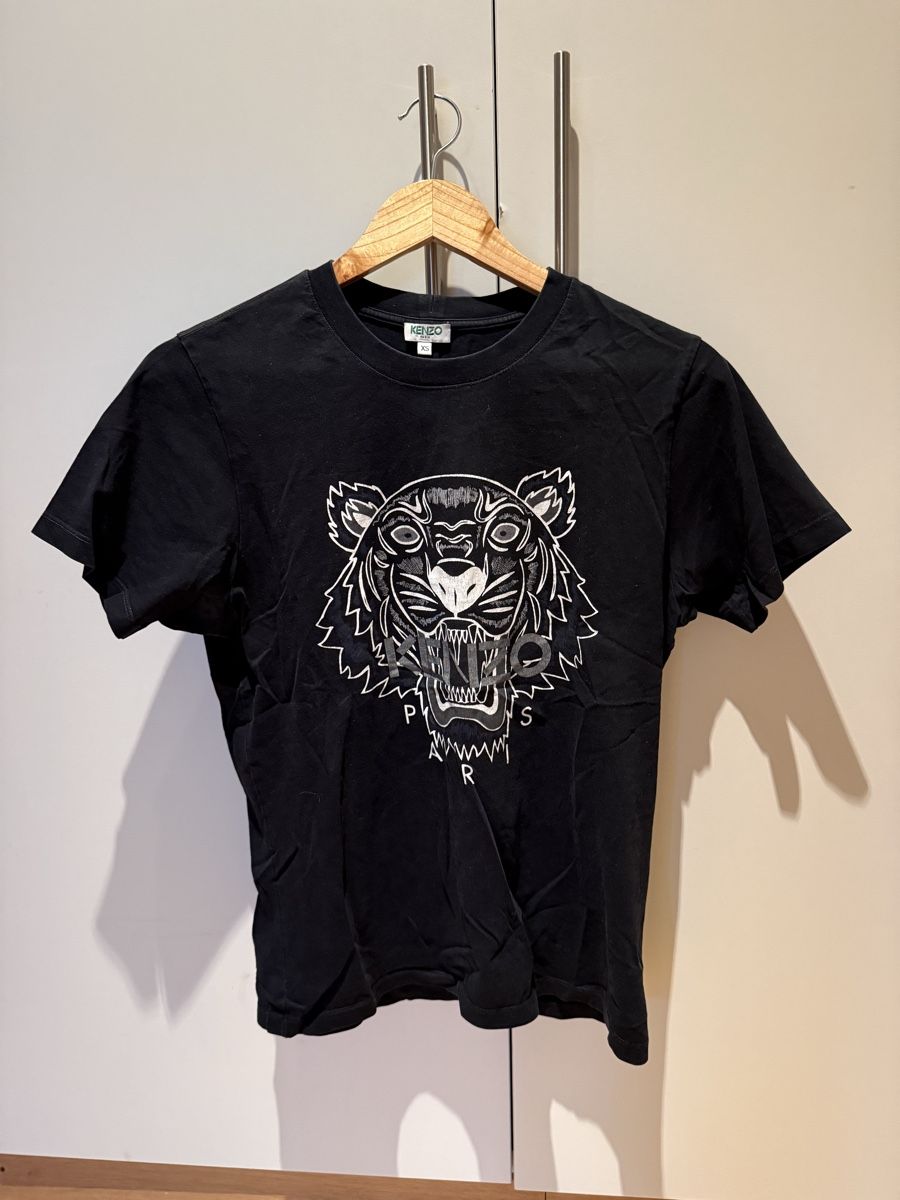 Kenzo T-shirt: Kenzo Tiger Tee Shirt Black – Usato da Genève venduto da SG_73