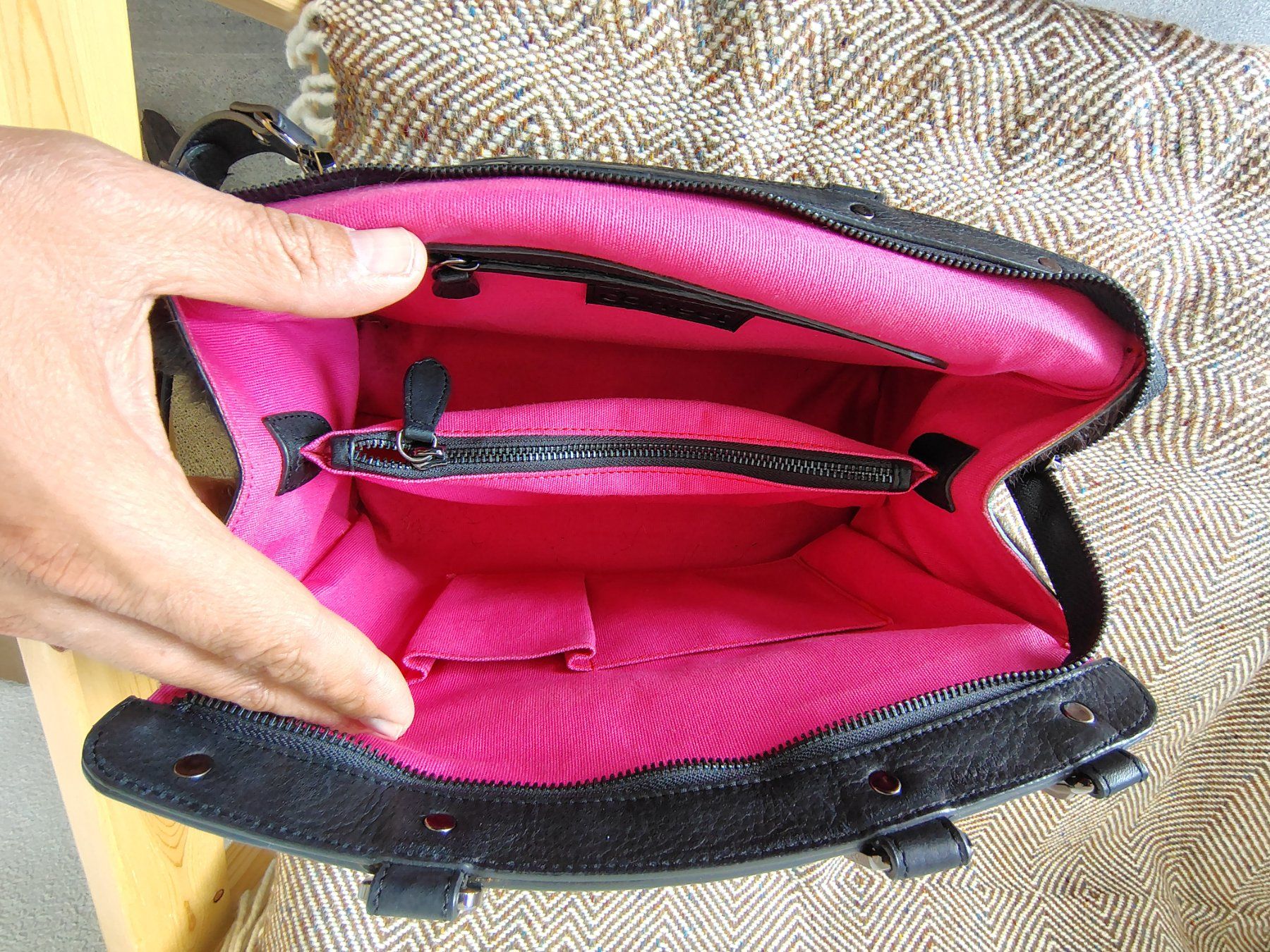 Borse da donna: Kuhfelltasche wie neu von correct – Nuovo (secondo la descrizione) da Gelterfingen venduto da biete123 8