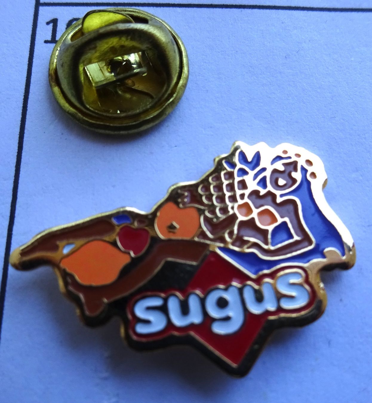 Plaquettes & Badges: Pin Orang Früchte SUGUS – D'occasion à Utzenstorf par BUtter81