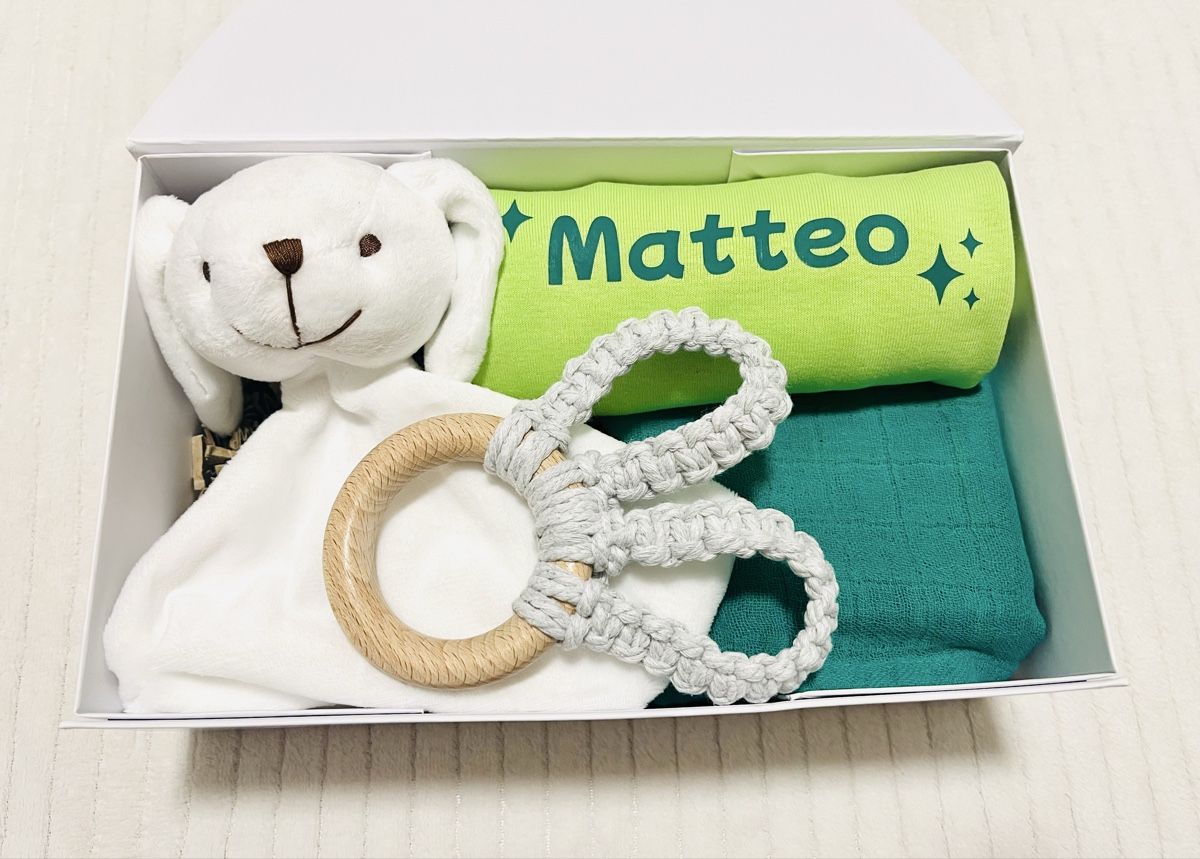 Giocattoli: Baby-Geschenkbox grün – Nuovo e nell'imballaggio originale da Lohn-Ammannsegg venduto da AmandaG1987