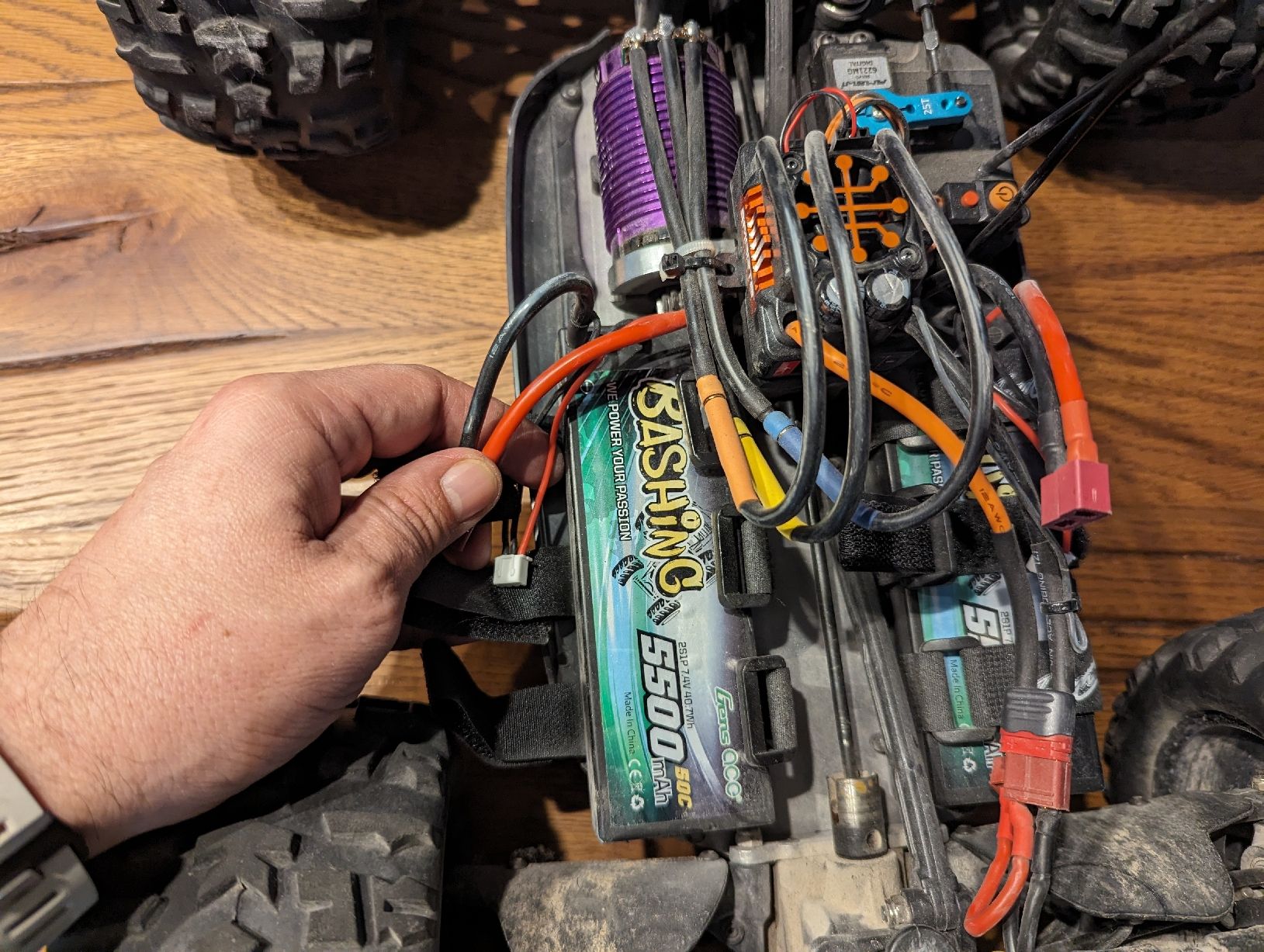 RC Kits de montage: RC Auto Stoke-E, 4s inkl. Akkus und ESC Programmierbox – D'occasion à Buttikon SZ par eldrago83 6