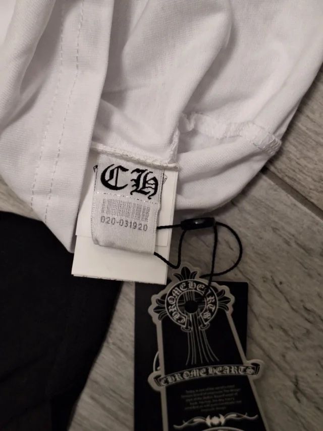 Chrome Hearts T-shirts: Chrome Hearts Longsleeve – Neuf (Voir description) à Allschwil par lor_6cgq 5