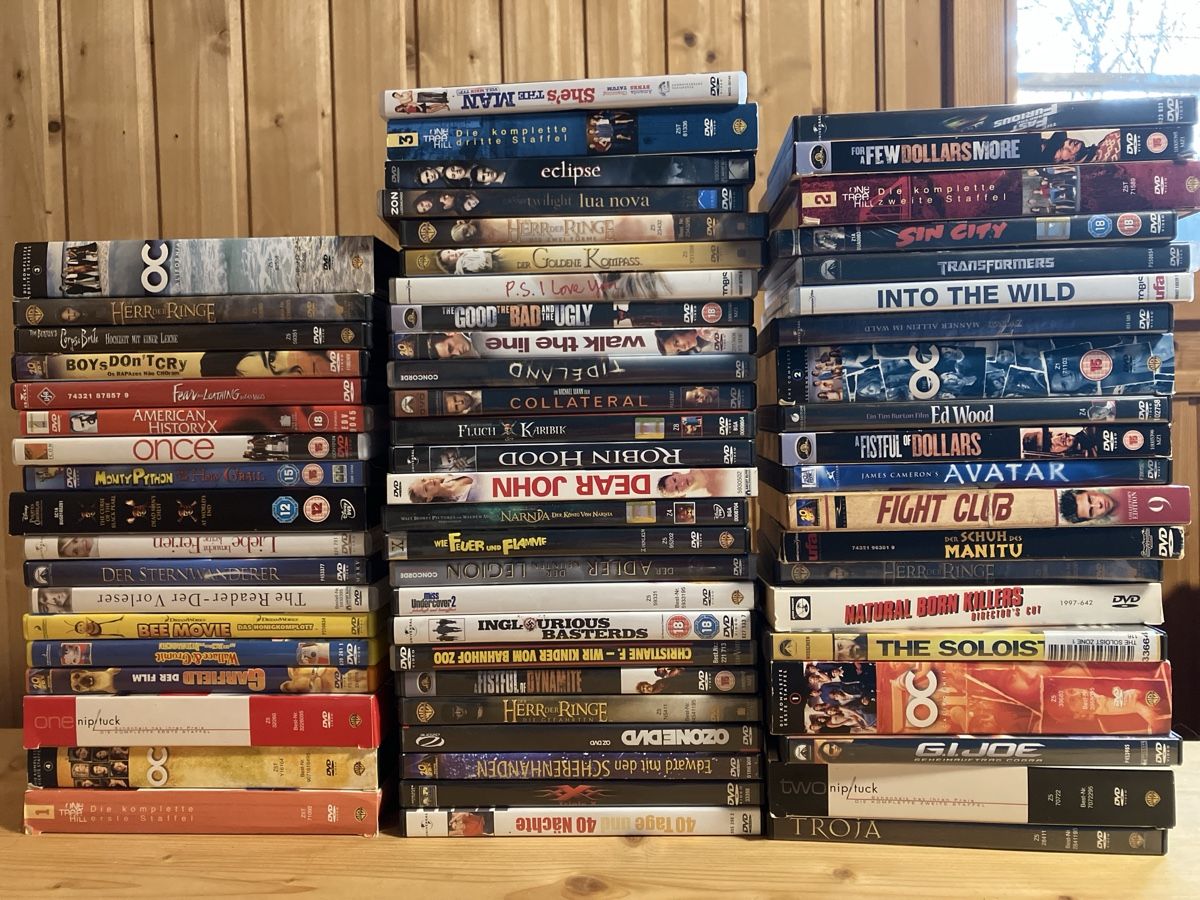 Tous les DVDs: diverse DVD – D'occasion à Chateau d'Oex par anicul