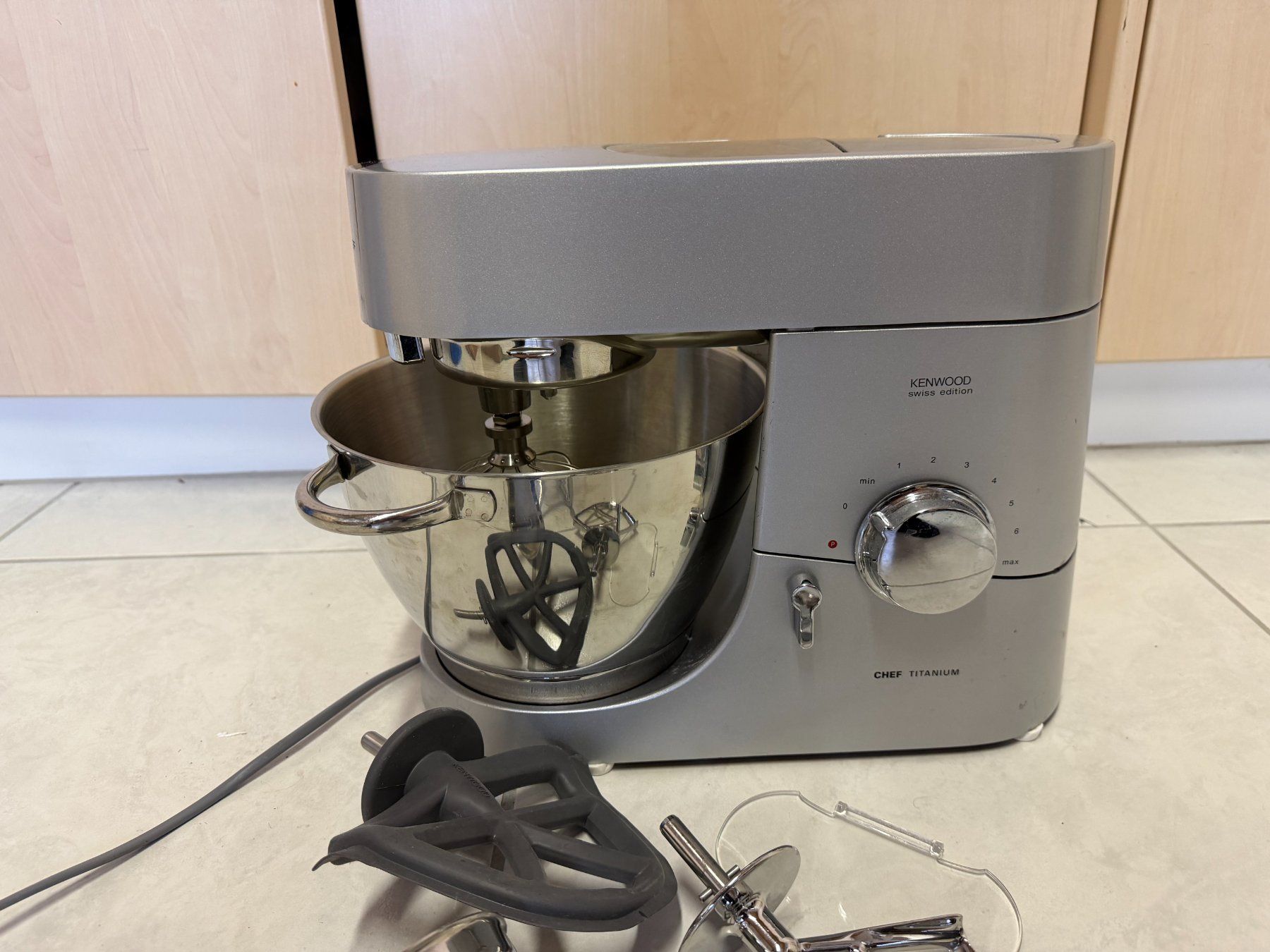 Kenwood Elettrodomestici da cucina: Kenwood Chef Kochenmaschine – Usato da Neuhaus SG venduto da raschles 4