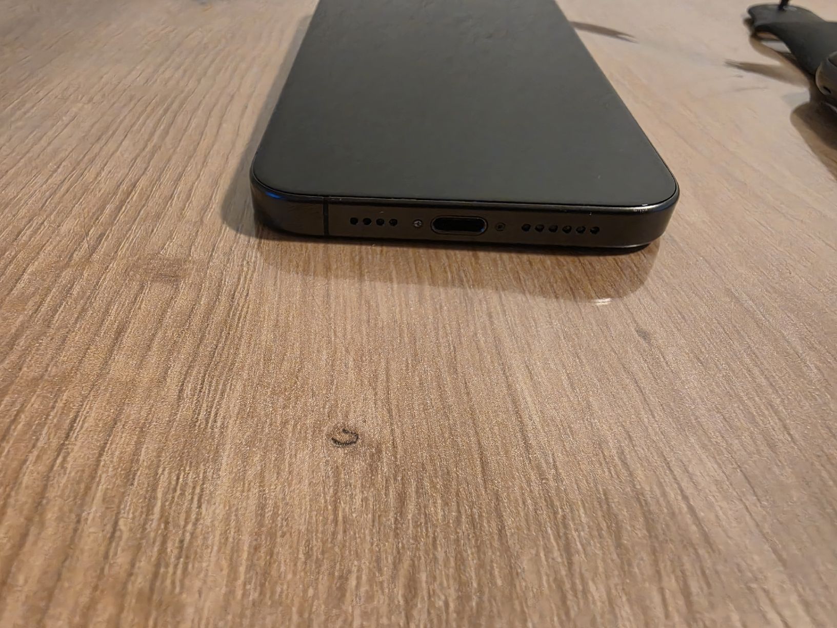 Apple Portables: Apple iPhone 15 Pro Max e Apple Watch Serie 3  – Neuf (Voir description) à Oberuzwil par CM1983 2