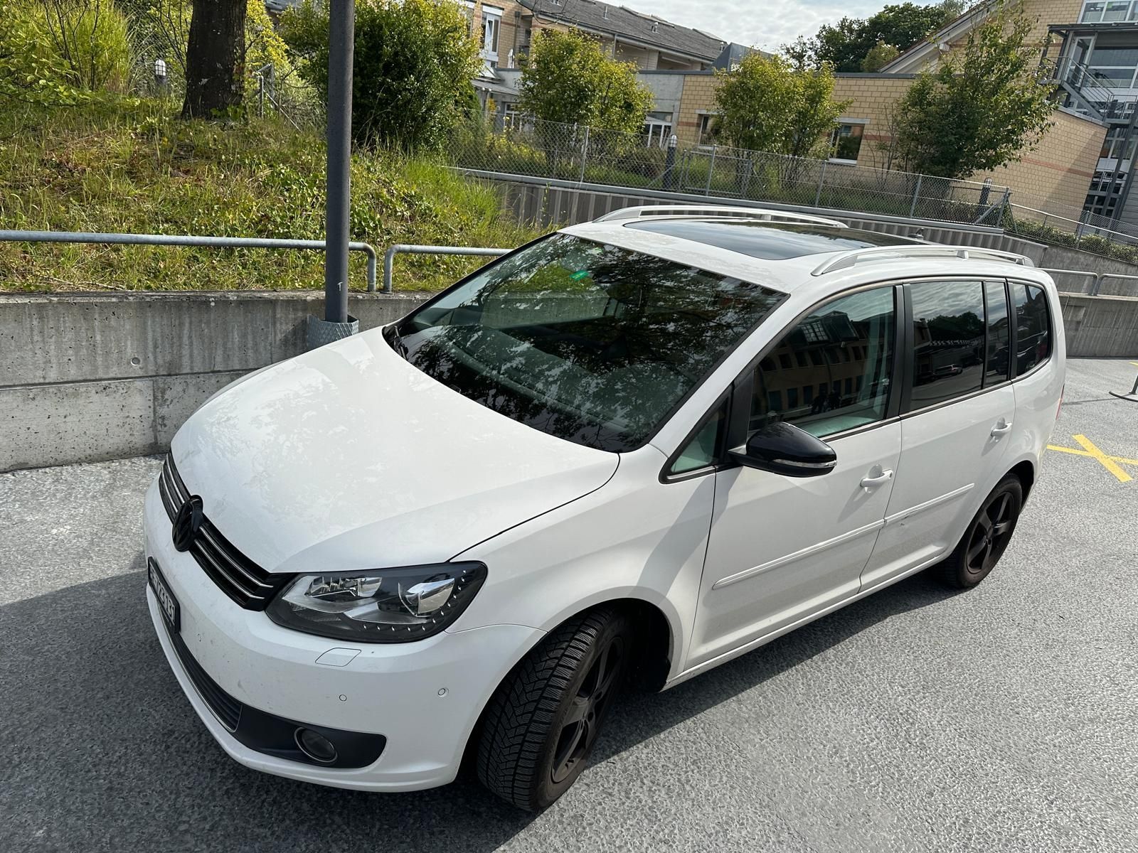 VW Autos: VW Touran 1.4L für Export oder Bastler – Gebraucht aus Bern von guengi_87 4
