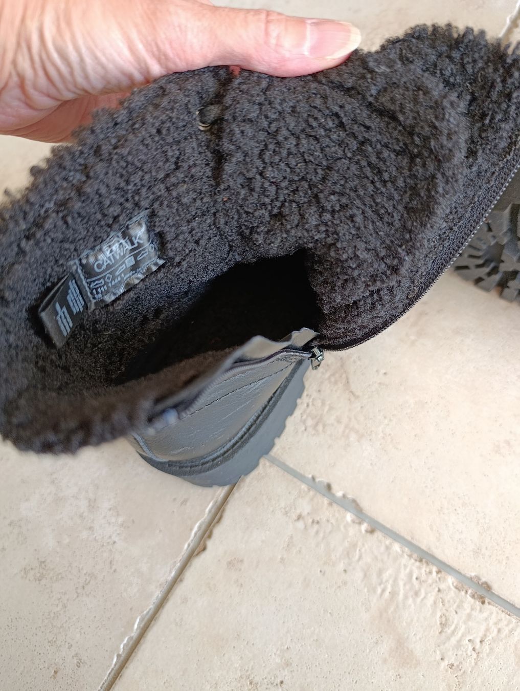 Dosenbach Scarpe da donna: BOTTINES CATWALK NOIR FOURRÉES 38 – Usato da Sierre venduto da shirley04 5
