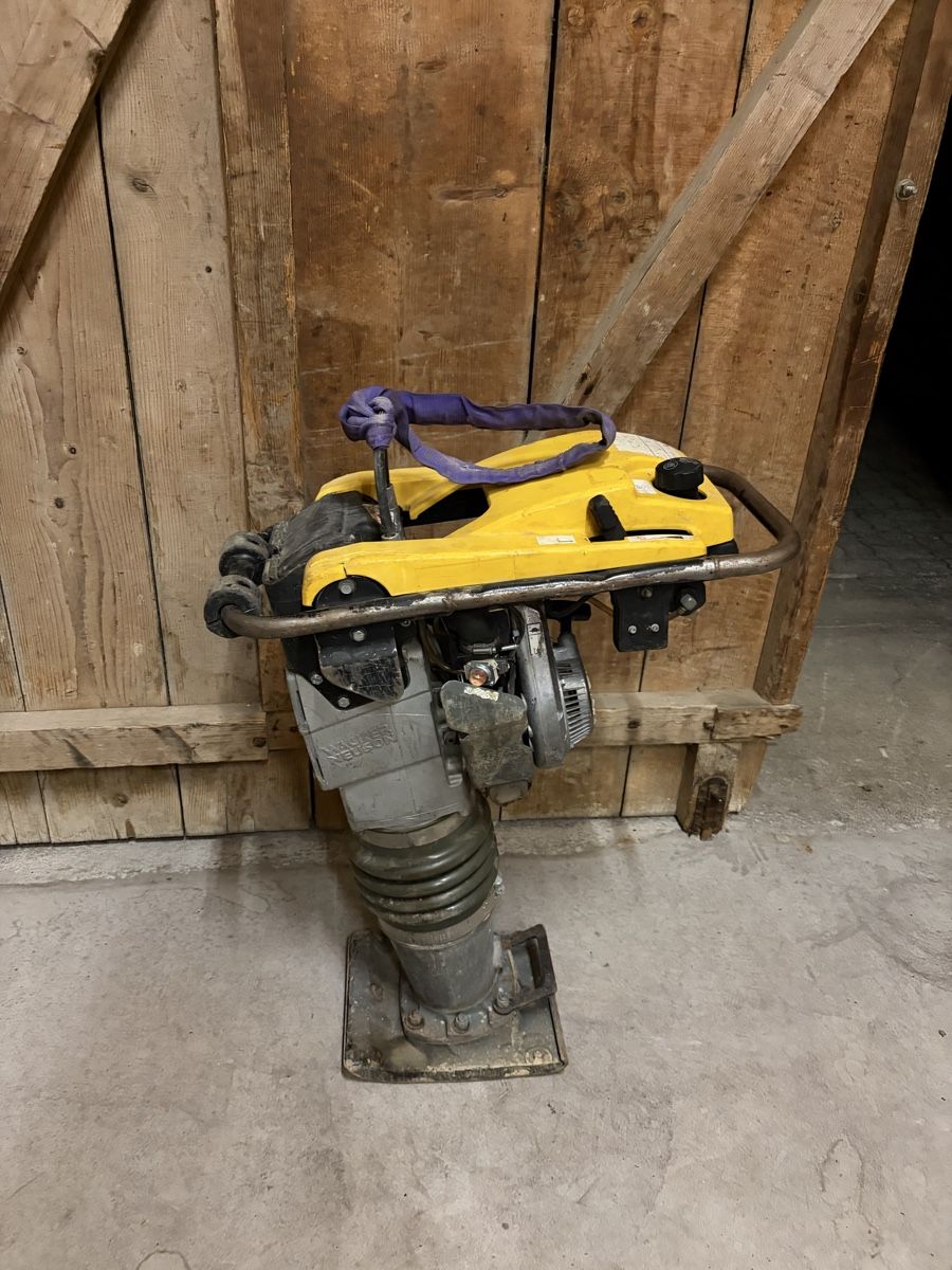 Wacker Neuson Alle Maschinen: Grabenstampfer Wacker Neuson – Gebraucht aus Madetswil von maucad