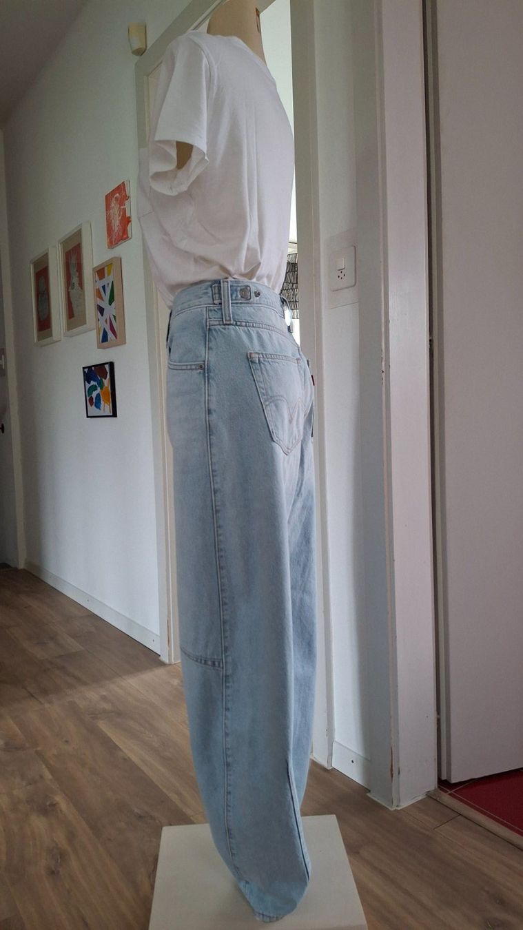 Levi's Jeans: Levi's CINCH BARREL neuf 100 % coton T.30 – Nuovo (secondo la descrizione) da Yverdon-les-Bains venduto da car_vz9j 3