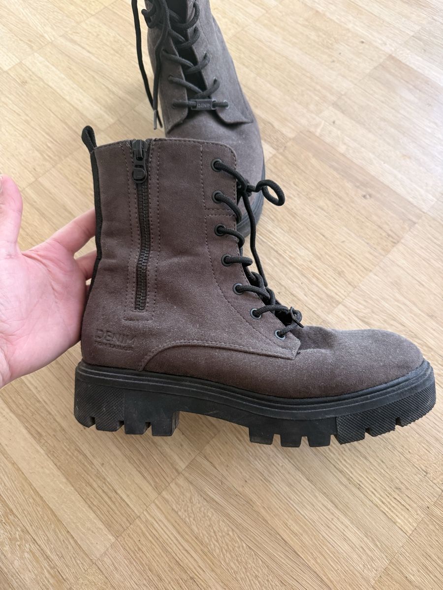 Tom Tailor Scarpe da donna: Tom Tailor Boots – Nuovo (secondo la descrizione) da Bern venduto da jac_5hjp