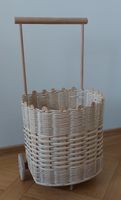 Wägeli aus Rattan geflochten mit Holz (handgefertigt)