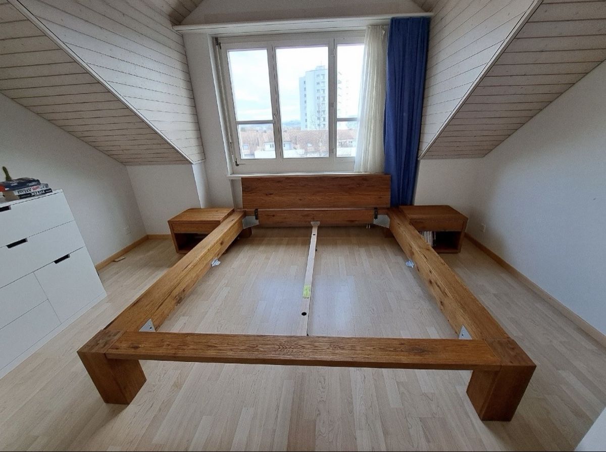Letti: Massiven Eichenholzbett 180x200 + 2 Lattenroste – Usato da Zürich venduto da mar_m5p8 1