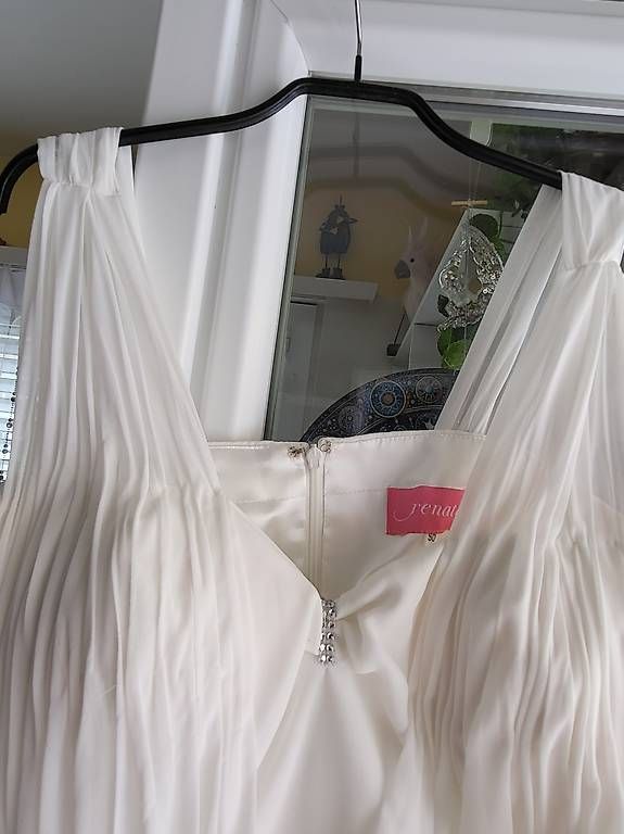 Vestiti: Wunderschönes schlichtes Brautkleid  – Nuovo e nell'imballaggio originale da Kriens venduto da Aschada 3