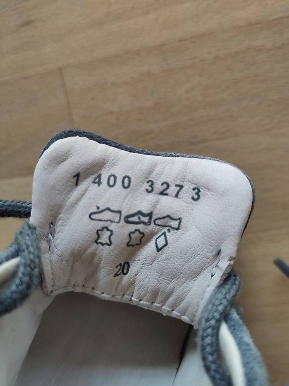 Scarpe per ragazzi: Lauflernschuhe elefanten Grösse 20 – Usato da Igis venduto da Ricema 3