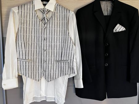 Hochzeitsanzug dunkelblau ca. Gr. 26/27