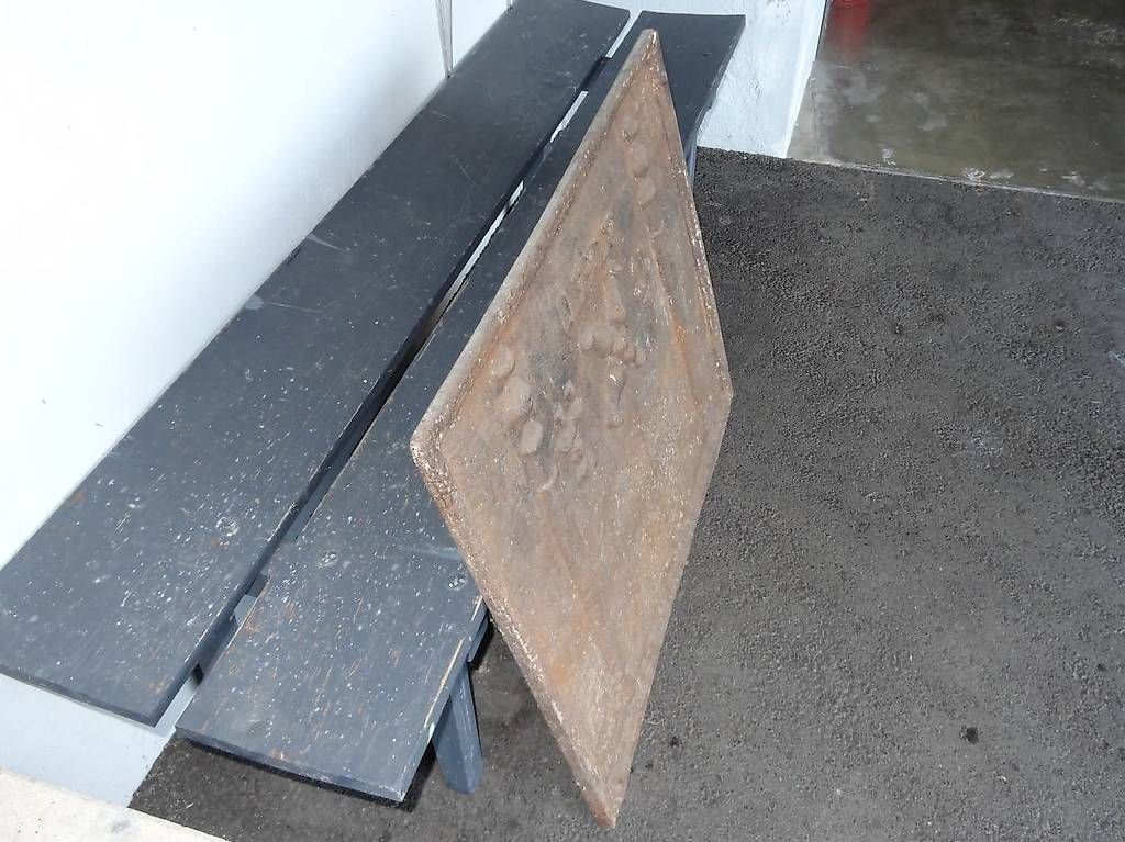 Camini: Plaque en fonte de 1728 pour cheminée – Usato da Puidoux venduto da Opela 2
