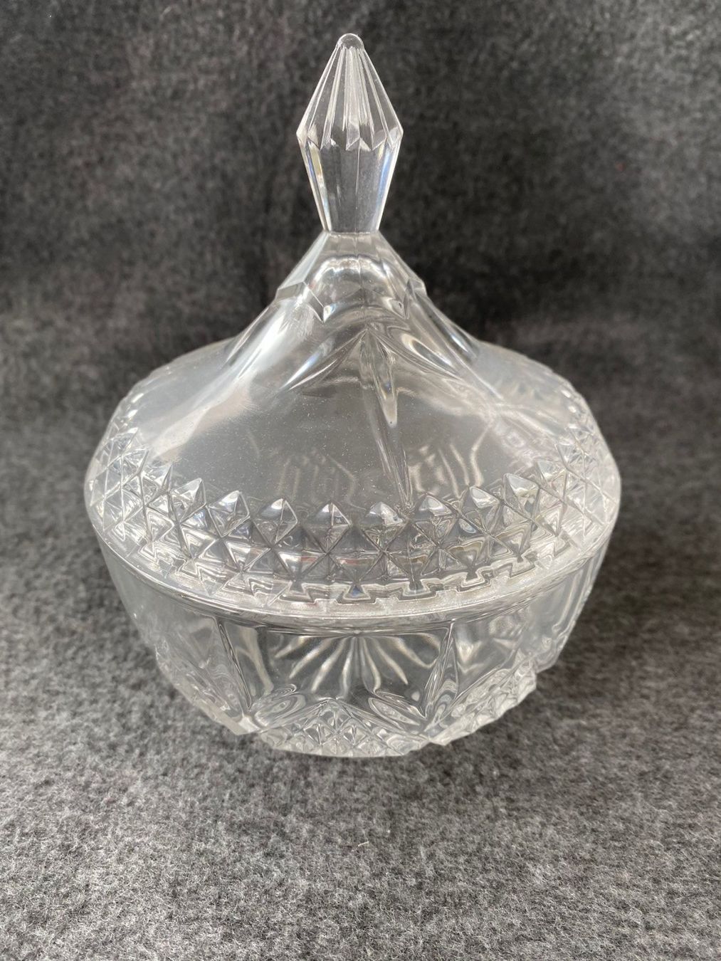 Ciotole: Crystal Candy Dish and Lid – Nuovo e nell'imballaggio originale da Wohlen b. Bern venduto da cookiemonster