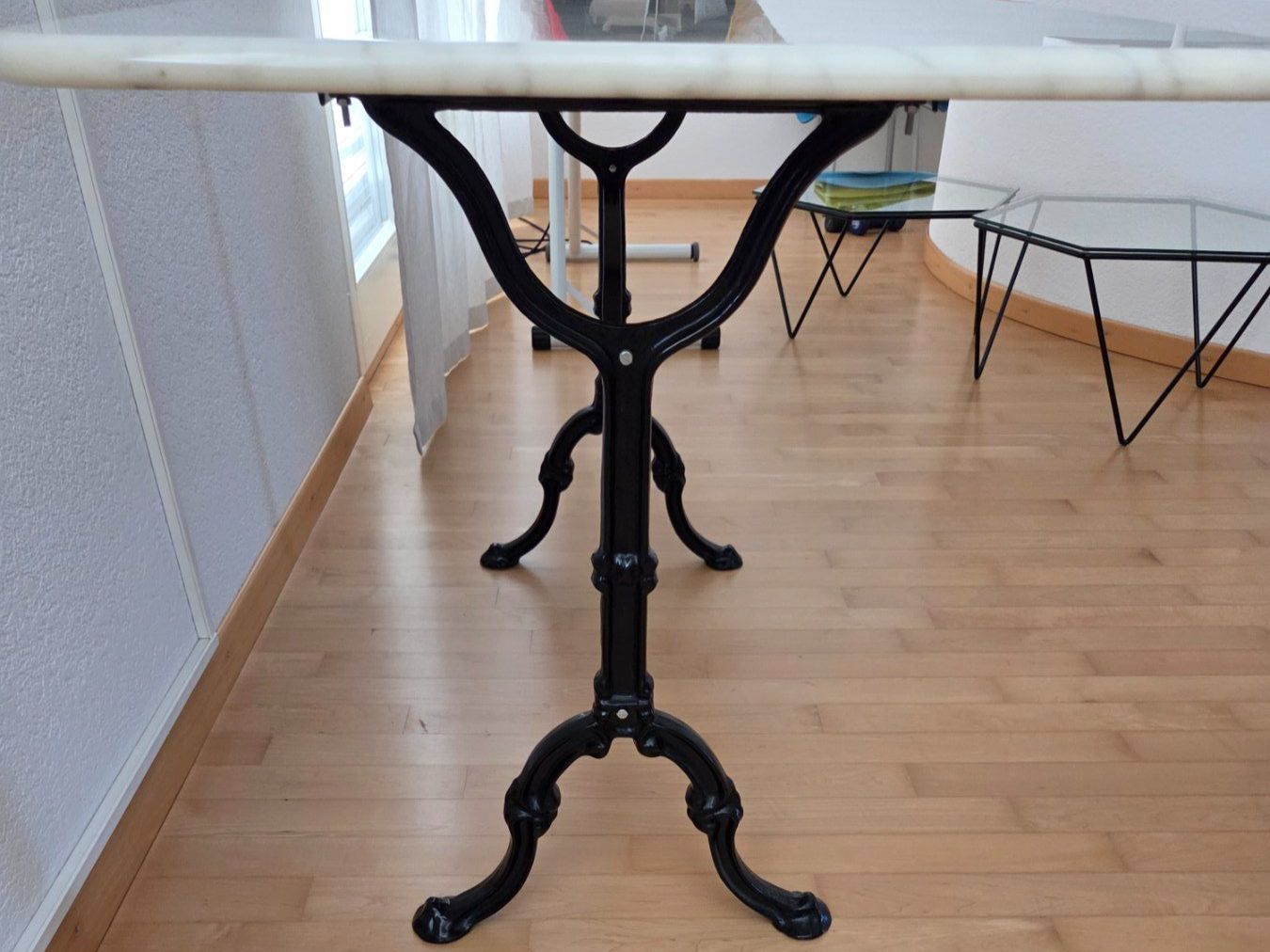 Tables: Echter Marmortisch mit schöner Maserung – D'occasion à Hagendorn par Truempeli 3