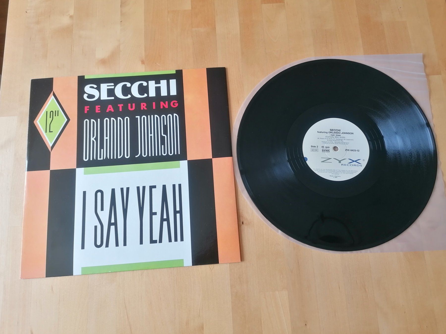 Dischi in vinile: Secchi Featuring Orlando Johnson – I Say Yeah – Usato da Emmenbrücke venduto da WintoWin