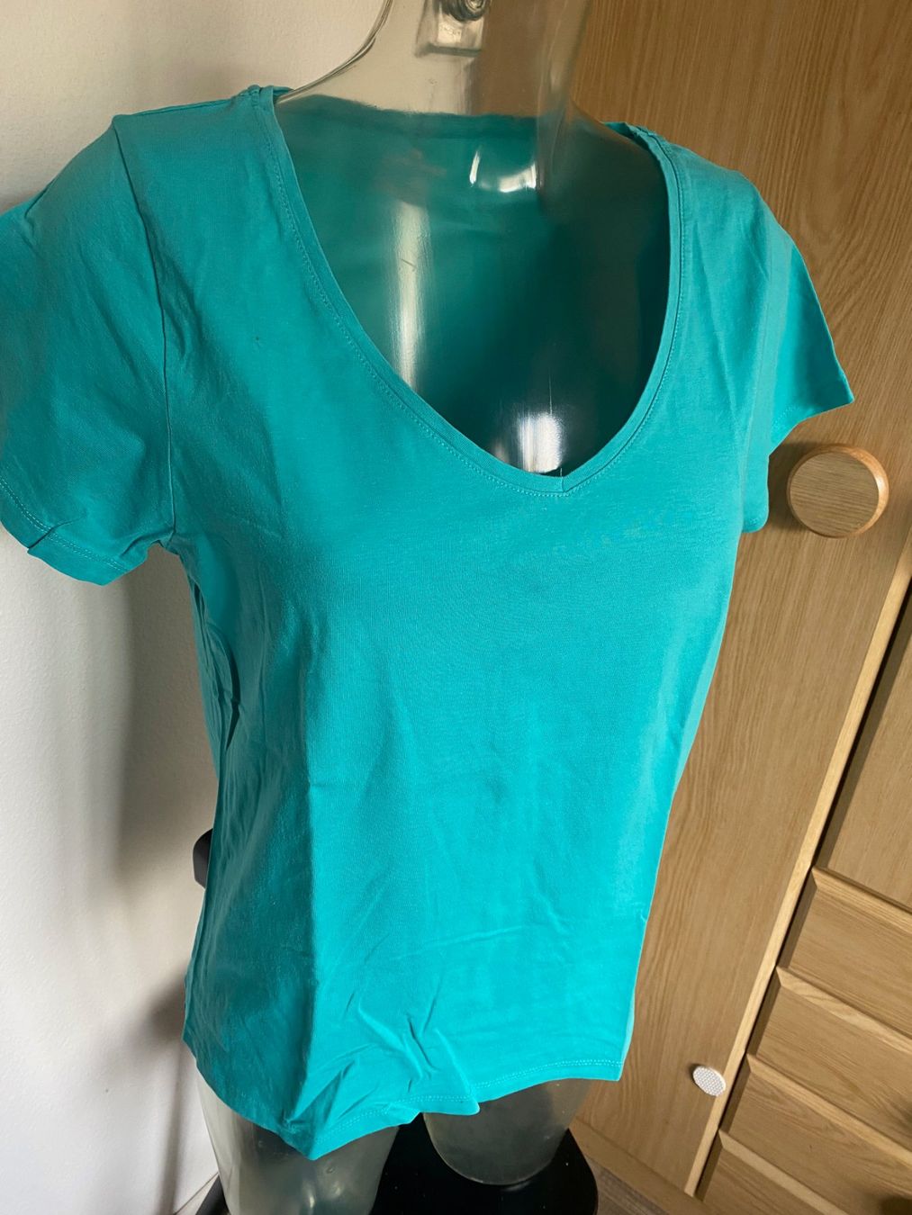 T-shirt: Chicoree basic T-Shirt Grösse XL – Usato da Allenwinden venduto da Obalu 1