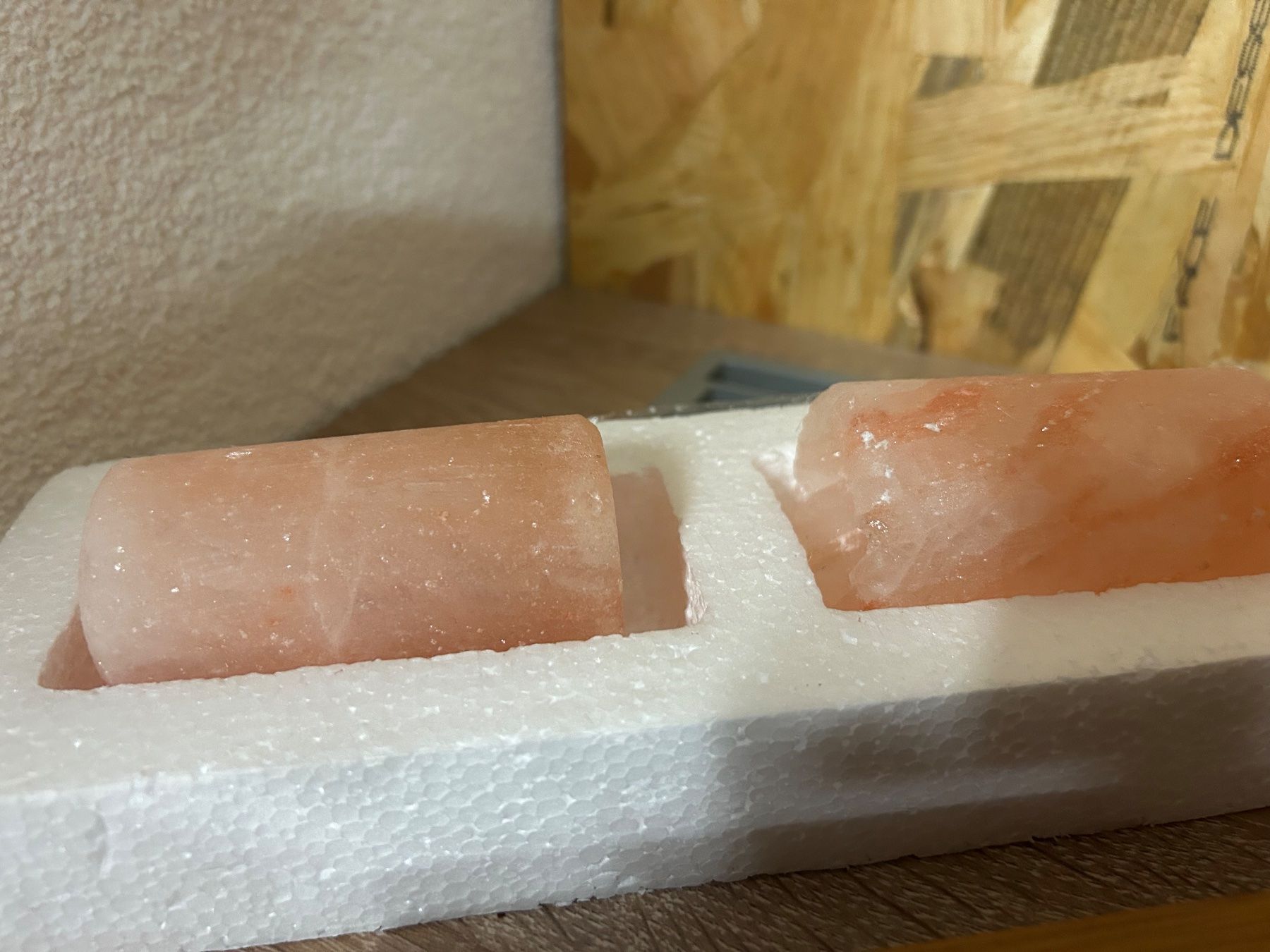 Bicchieri: Shotgläser aus echtem Salzstein mit Holztablett – Nuovo (secondo la descrizione) da Allschwil venduto da GrenzWert 1