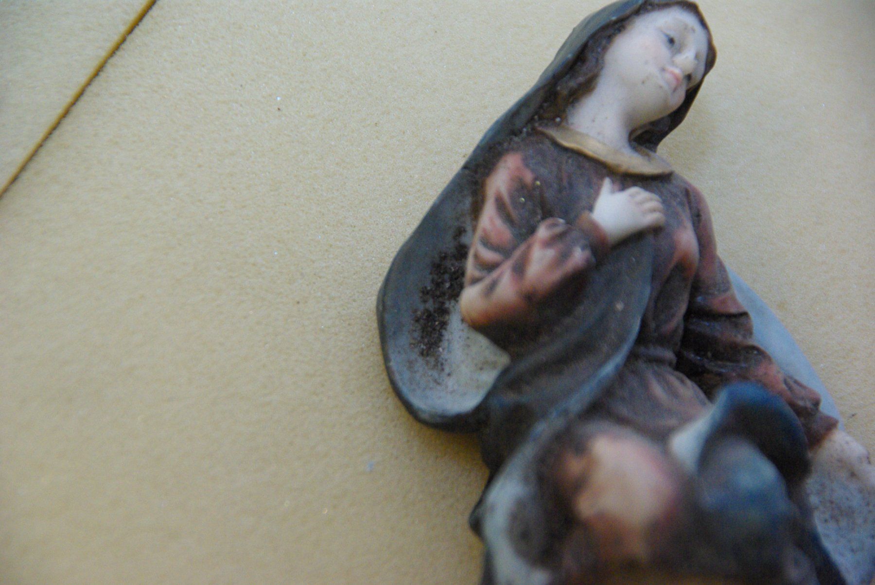 Statuette: Christliche Figur "Knieende Frau" – Difettoso da Herisau venduto da Cevianer1844 6