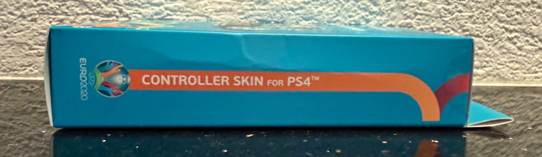 Sony Cover & Protezioni schermo: Cover für PS4 Controller, Euro 2020 Edition – Nuovo e nell'imballaggio originale da Niederweningen venduto da baghirac 3