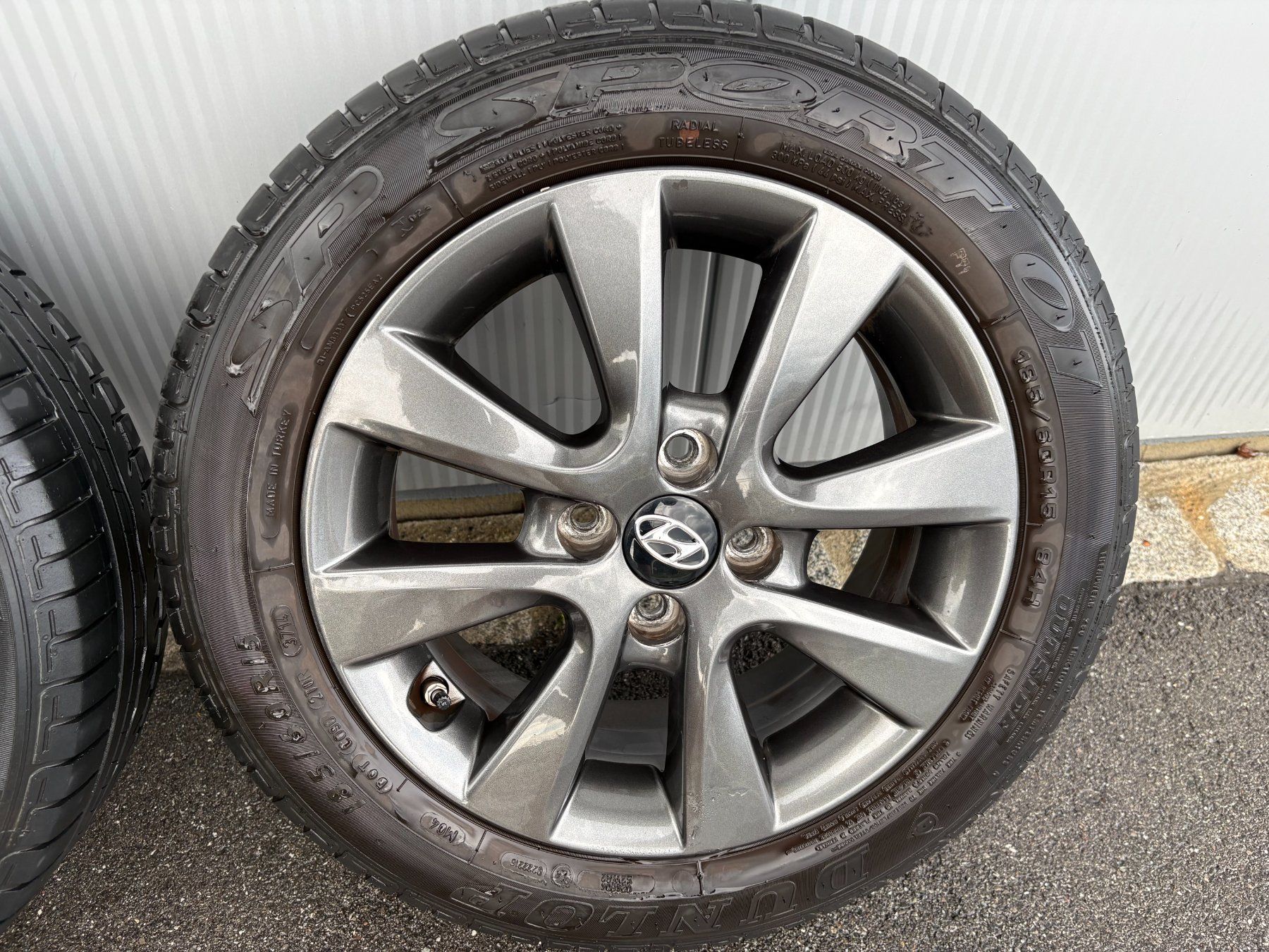 Hyundai Pneus & Roues: Hyundai i20 Räder – D'occasion à Montlingen par Hanni0 2