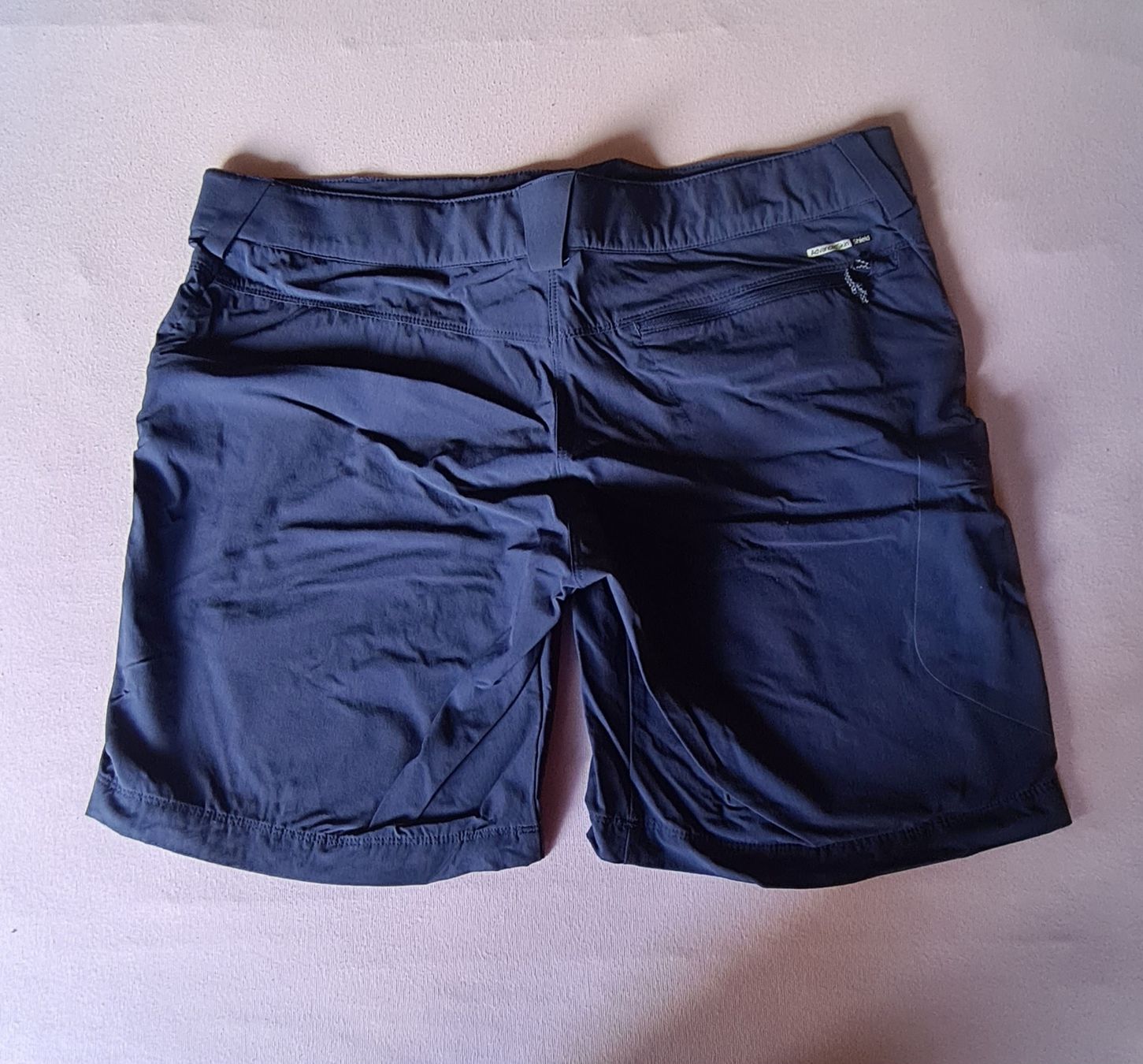 Salomon Pantaloni: Damenhose von Salomom, dunkelblau – Usato da Davos Frauenkirch venduto da Cluetsch 1
