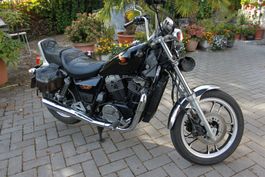 Honda VT 750  RC14 mit Veteranenstatus