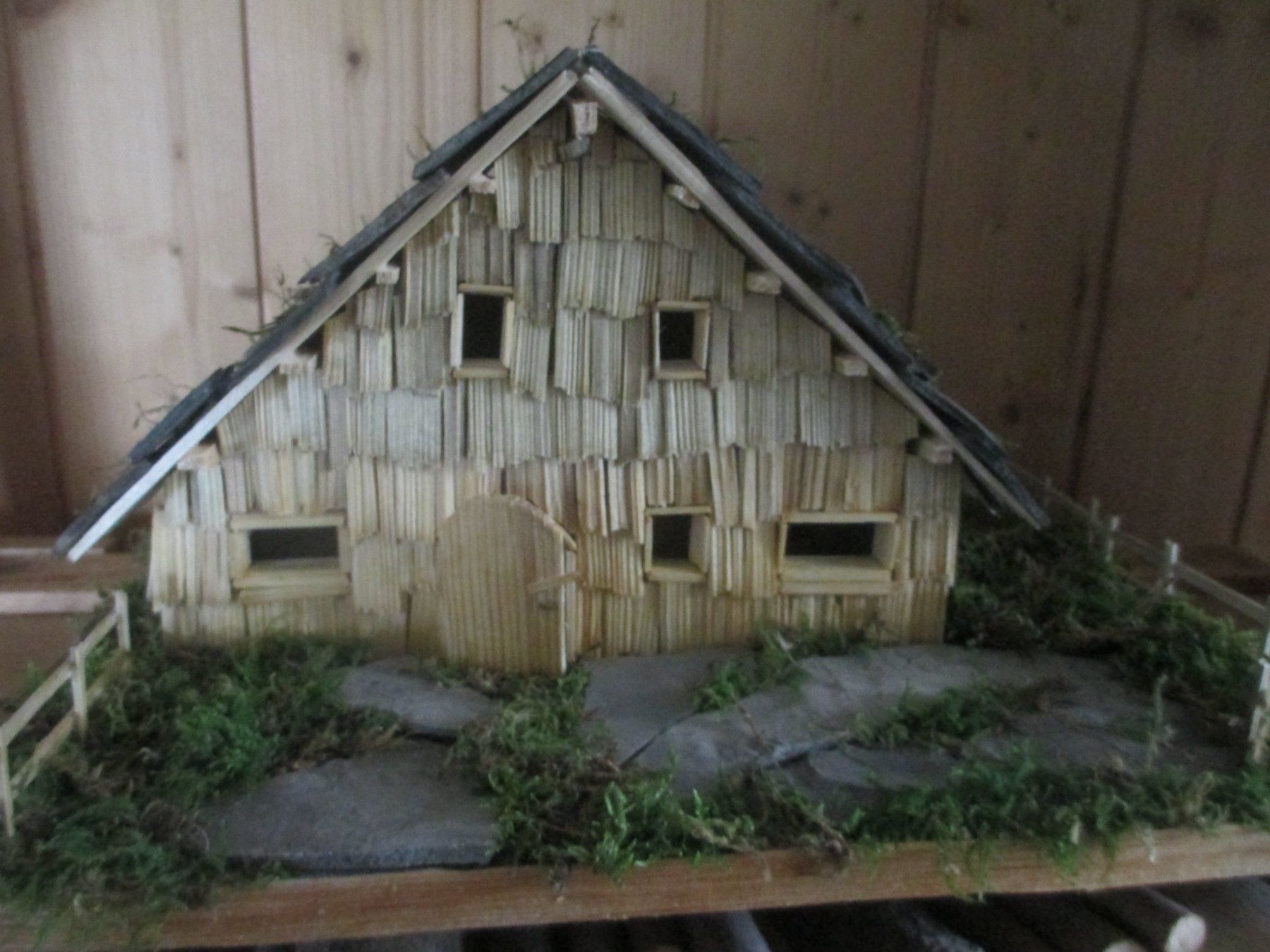 Tutte le decorazioni: Krippen Chalet – Nuovo (secondo la descrizione) da Hasle LU venduto da Flamme6 3