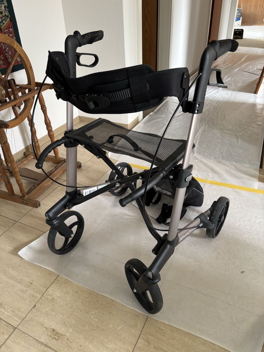 Gehhilfen: Geminio 30 M Rollator, neuwertig – Gebraucht aus Günsberg von Roylichtenstein 2