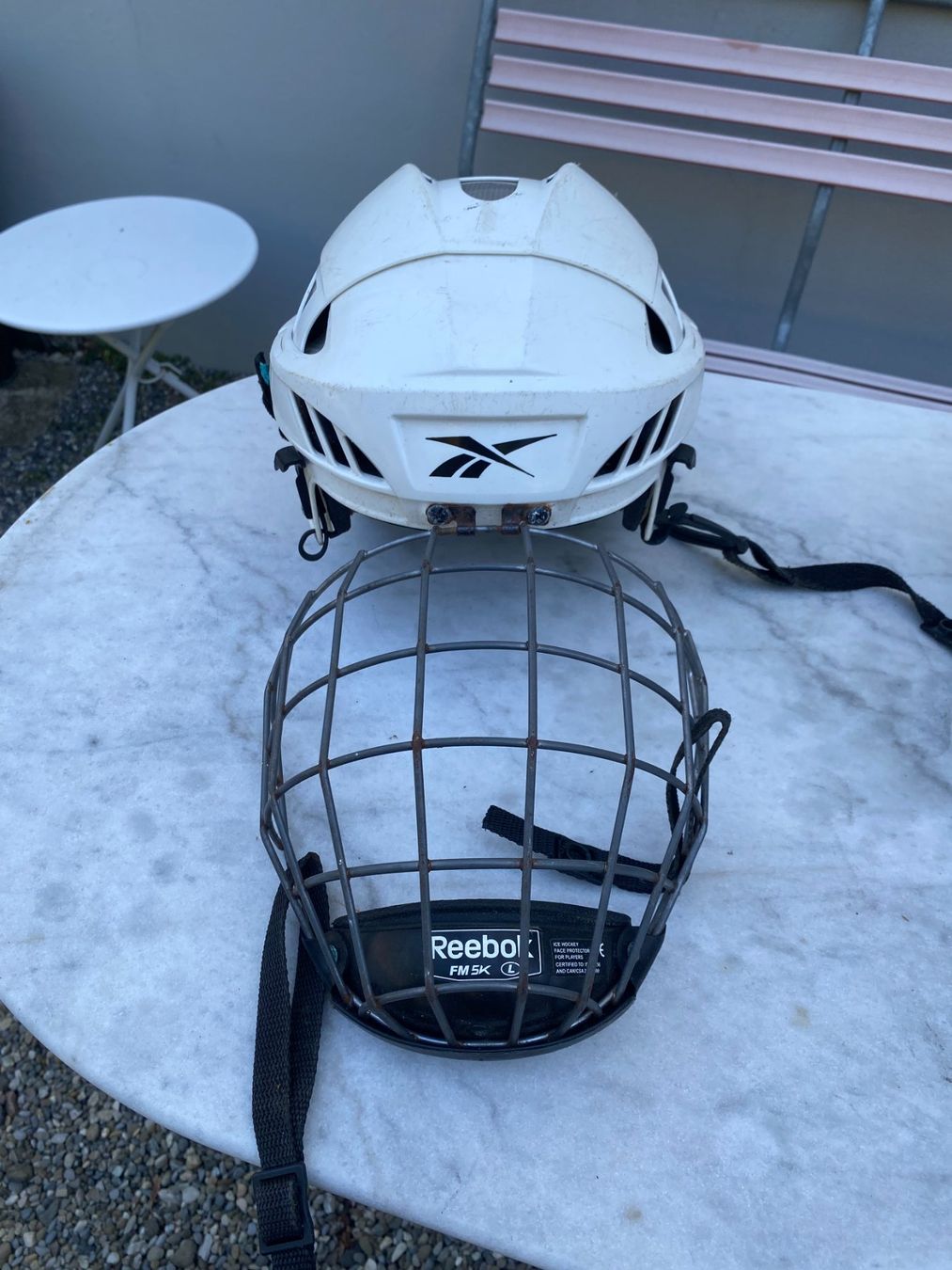 Schutz & Schoner: équipement hockey – Gebraucht aus Biel/Bienne von Tatachi 1