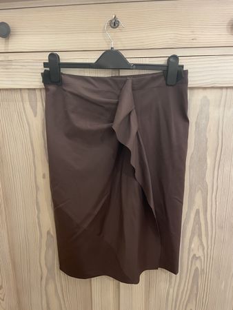 Schicker Rock, 98% Wolle Alma & Lovis, Gr. 38