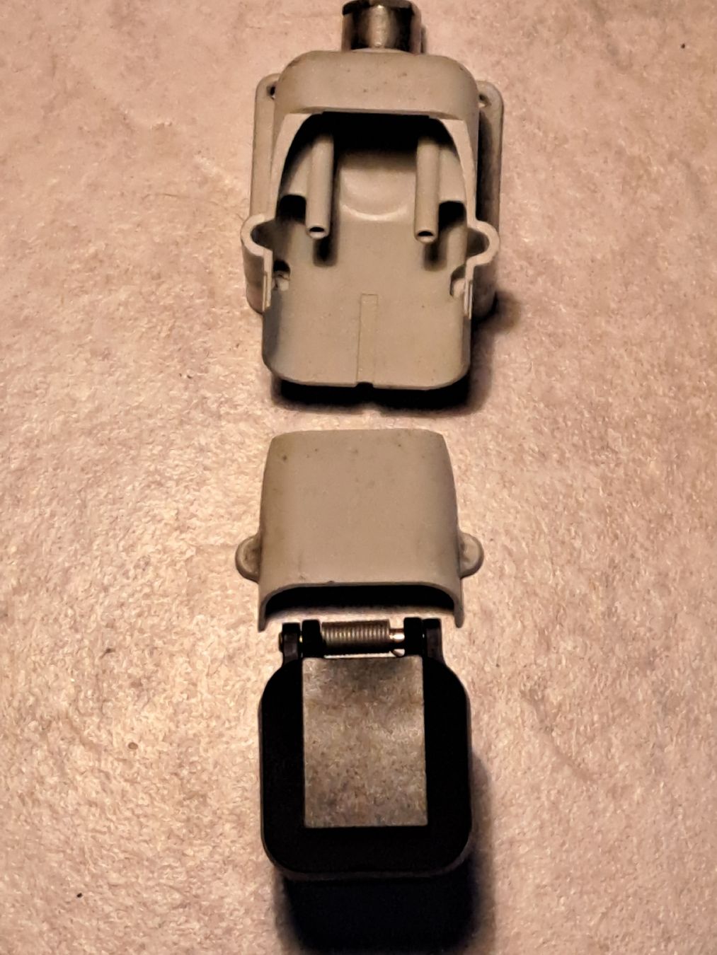 Spine: J 15 / 5 polig Steckdose Wanddose – Usato da Wettingen venduto da ML03 2