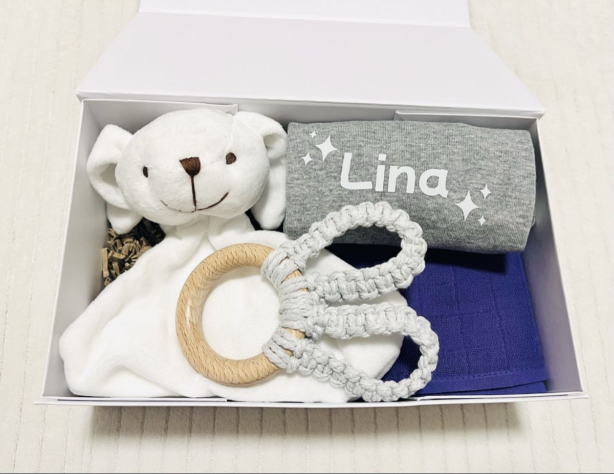 Giocattoli: Baby-Geschenkbox violett – Nuovo e nell'imballaggio originale da Lohn-Ammannsegg venduto da AmandaG1987
