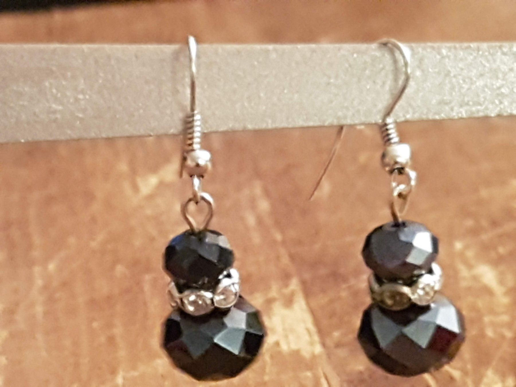 Orecchini pendenti & Orecchini a lobo: Ohrhänger facettierte schwarze Beads – Usato da Ettingen venduto da Maranathatalitha 4