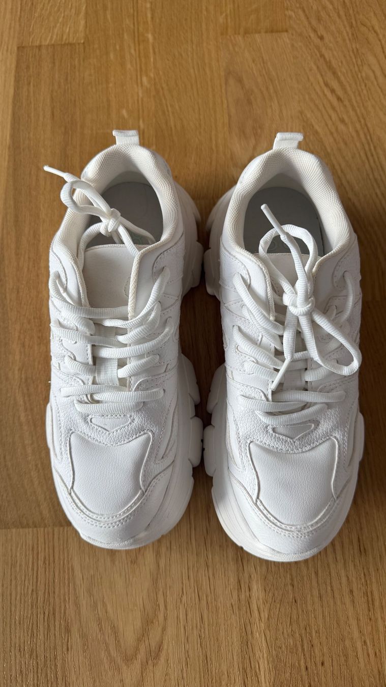 Bershka Damenschuhe: Damenschuhe Gr 38 Bershka – Gebraucht aus Jonen von BMWE369 6