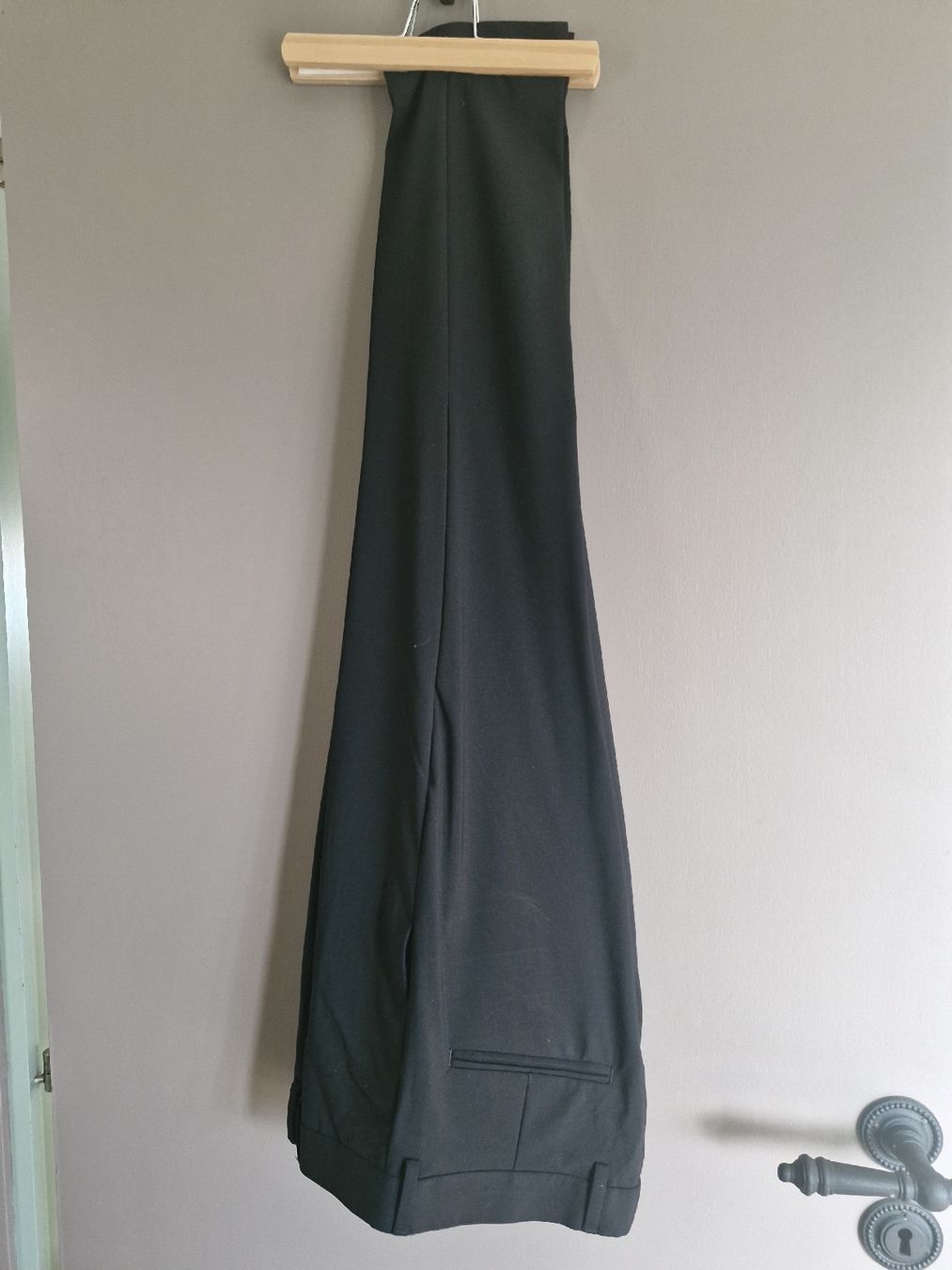 Kooples Pantaloni: Pantalon Koople M – Usato da St-Légier-Chiésaz venduto da apocopea
