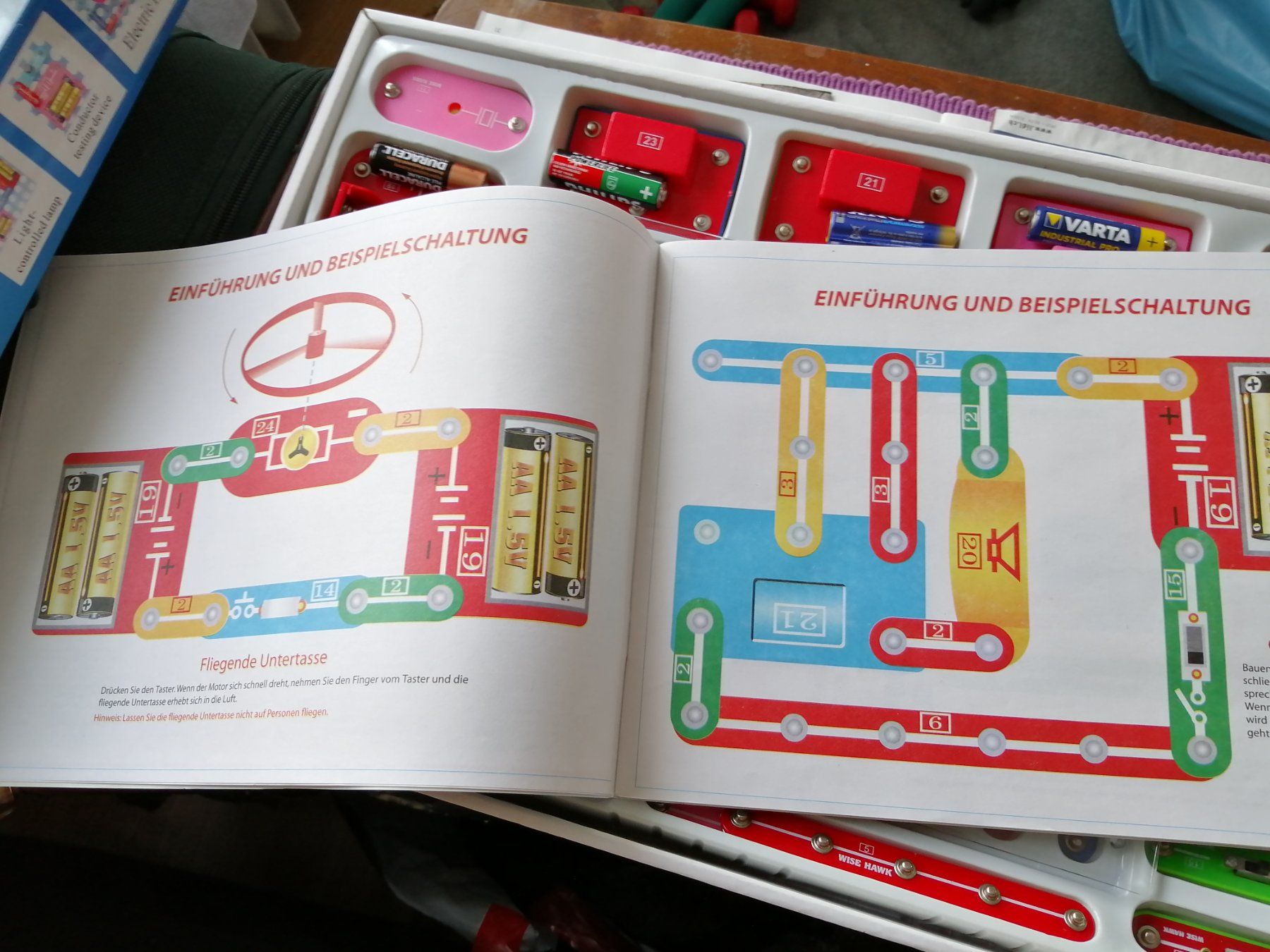 Kit di costruzioni: Playtastic Electronic Bricks 668 - Elektronik Baukasten – Usato da Zürich venduto da Finale7 6