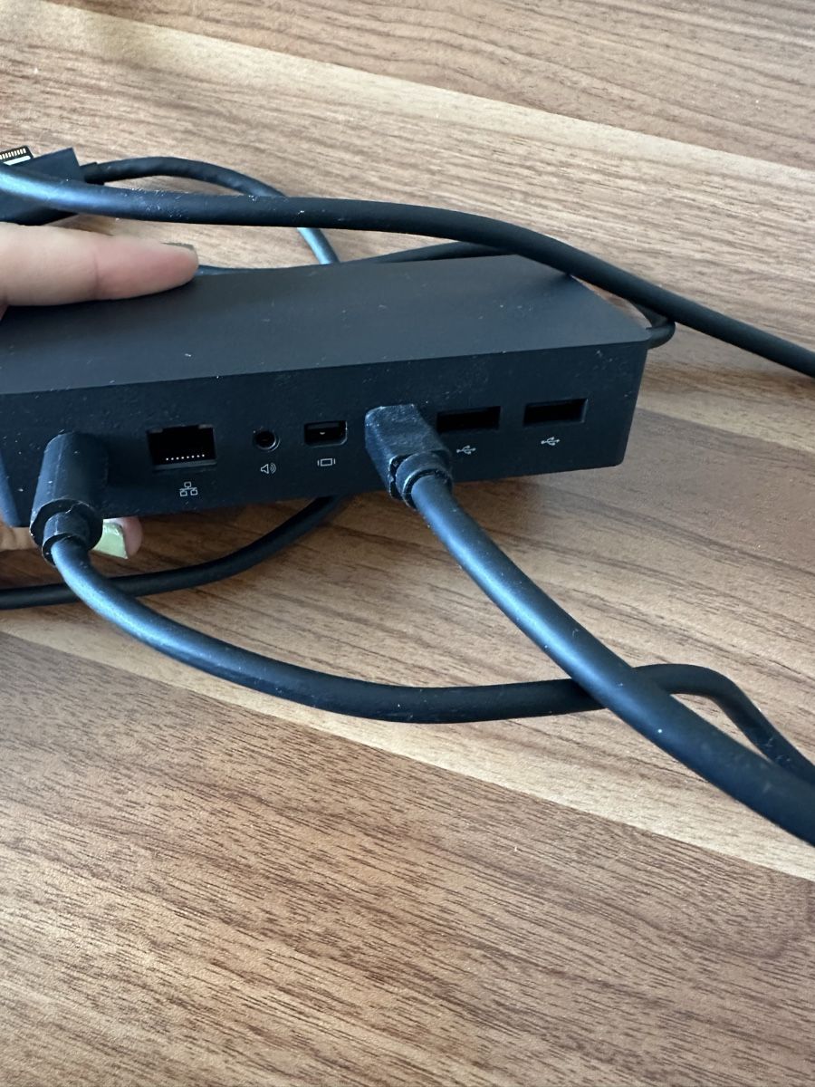 Microsoft Docking station: Microsoft Surface Dockingstation – D'occasion à Basel par gia_q2p9 2